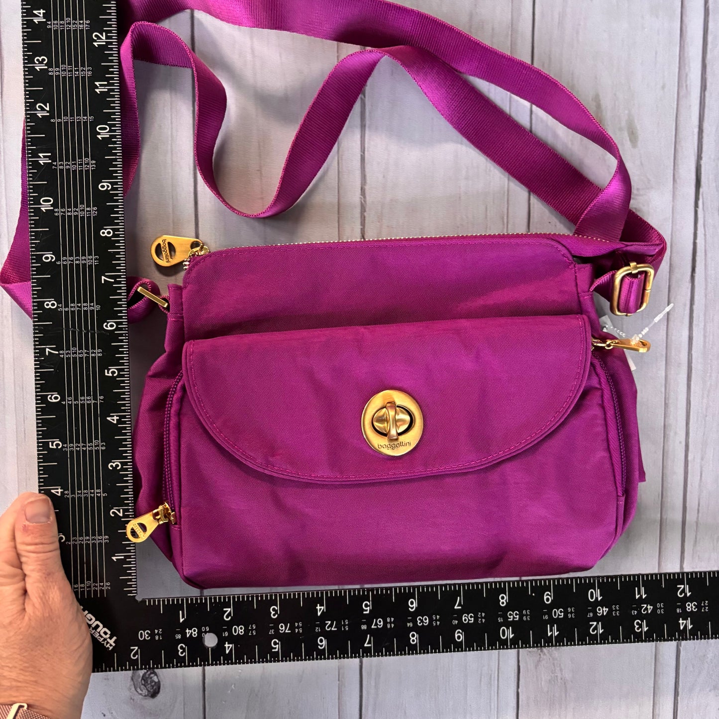 Crossbody By Baggallini, Size: Medium