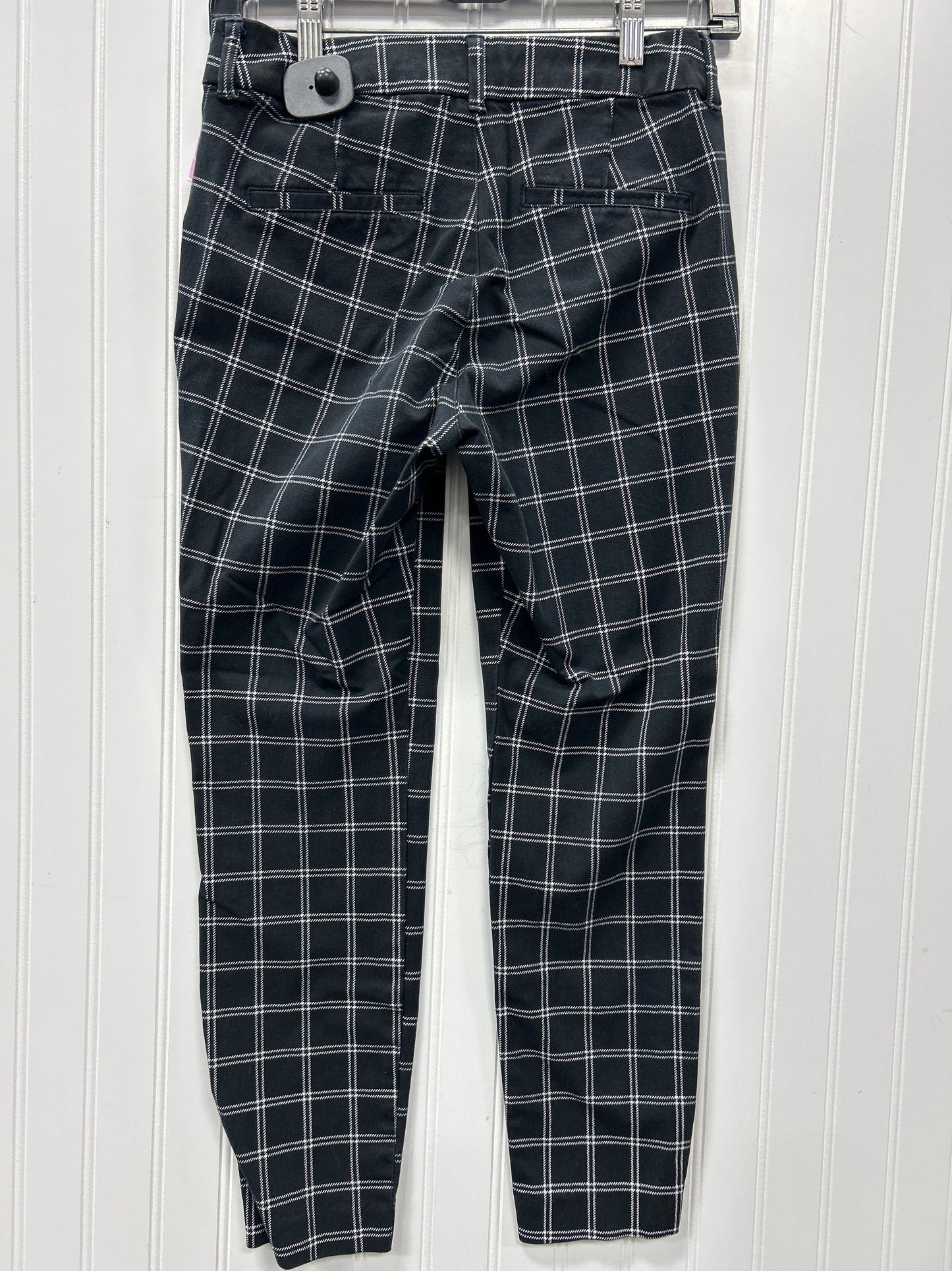 Pants Cropped By Old Navy In Black, Size:2