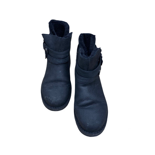 Boots Designer By Ugg In Black, Size:10
