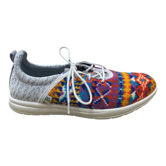 Shoes Sneakers By Minnetonka In Multi, Size:7