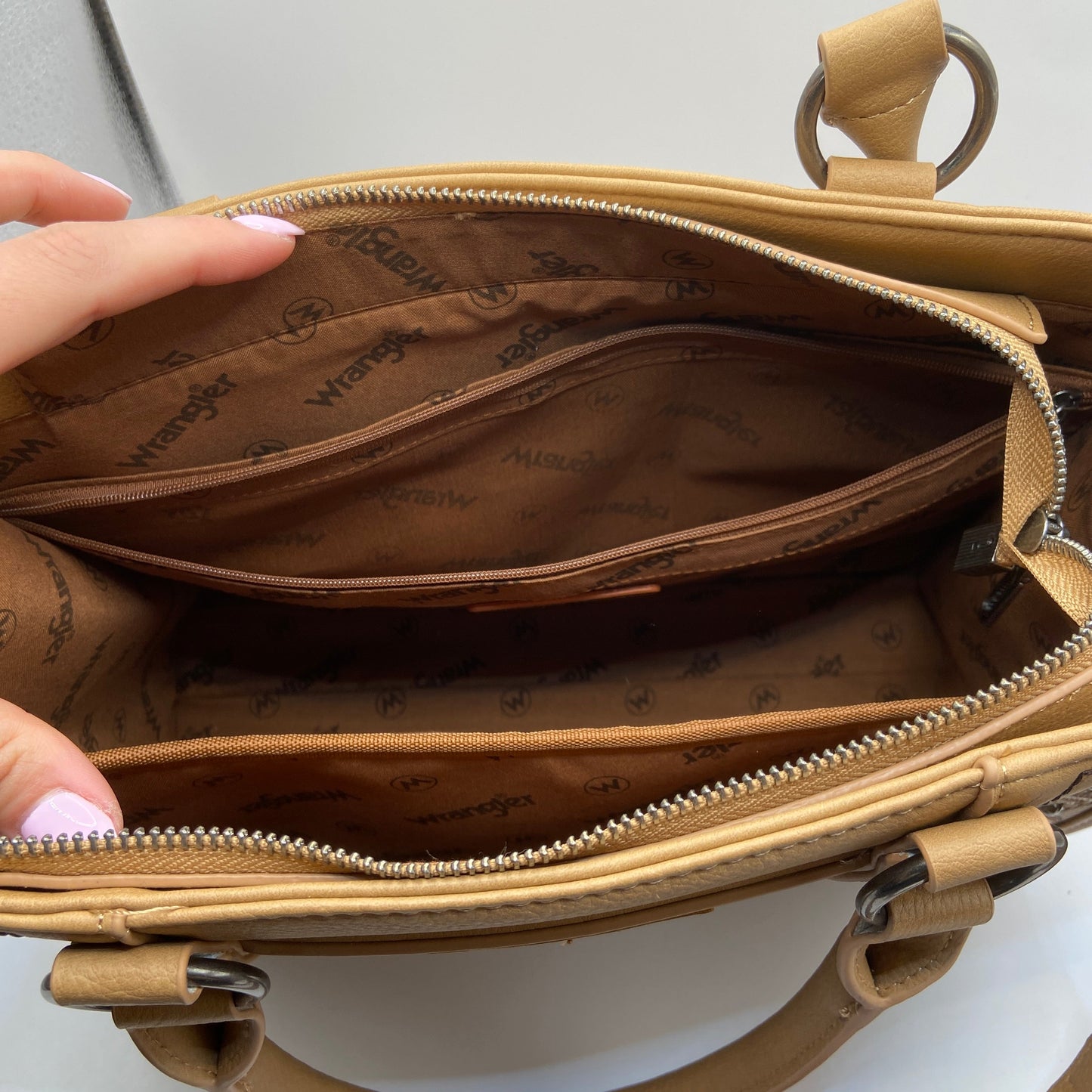 Handbag By Wrangler, Size: Large