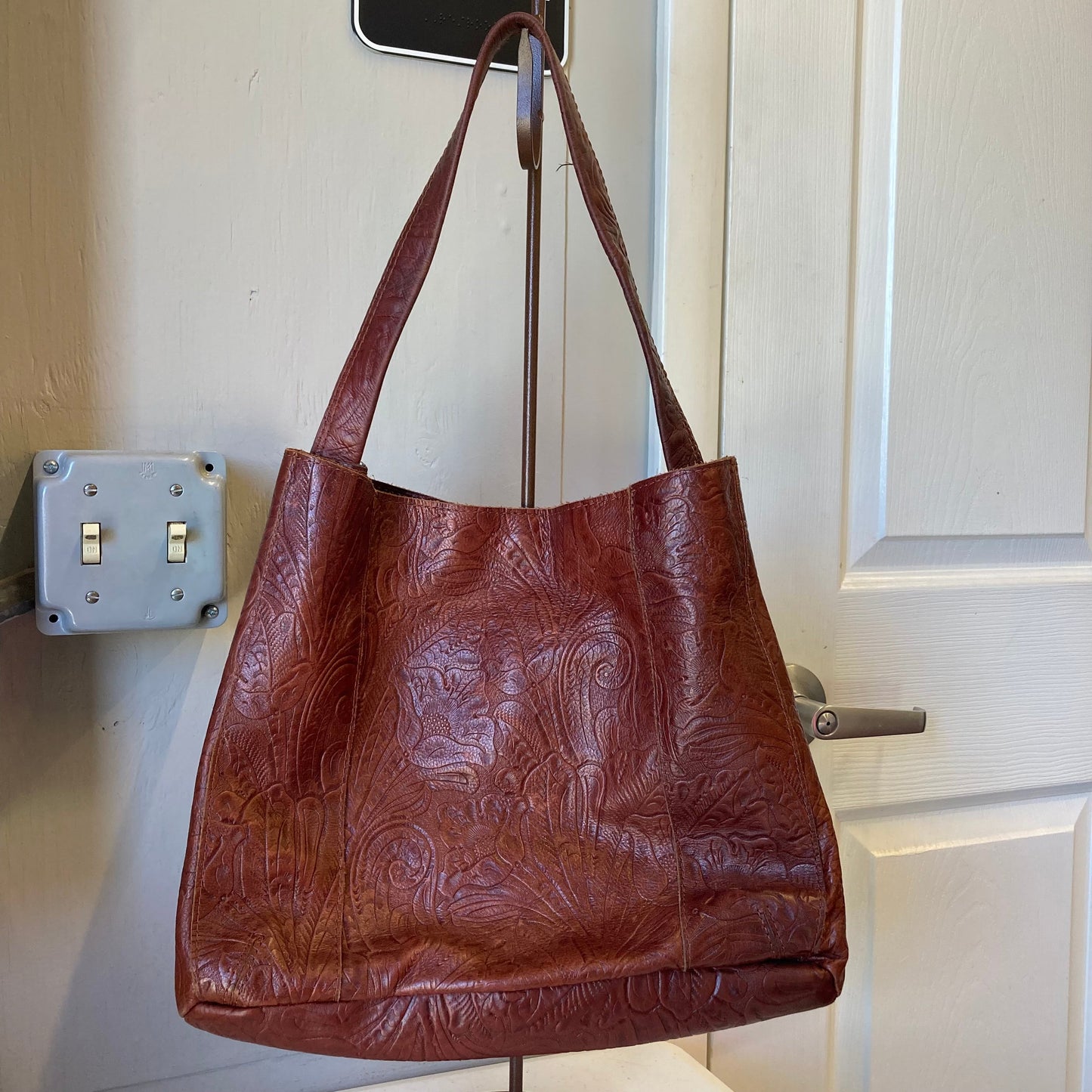 Handbag Leather By American Leather Co. In Brown, Size:Medium