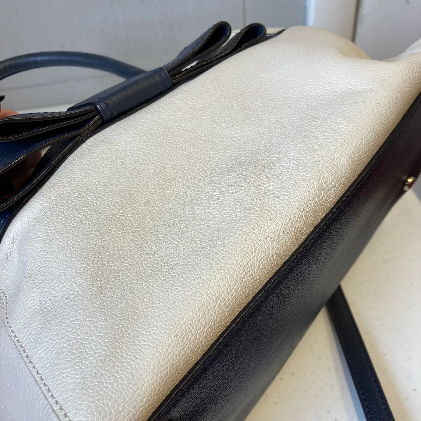 Handbag Designer By Kate Spade In Blue & White, Size:Medium