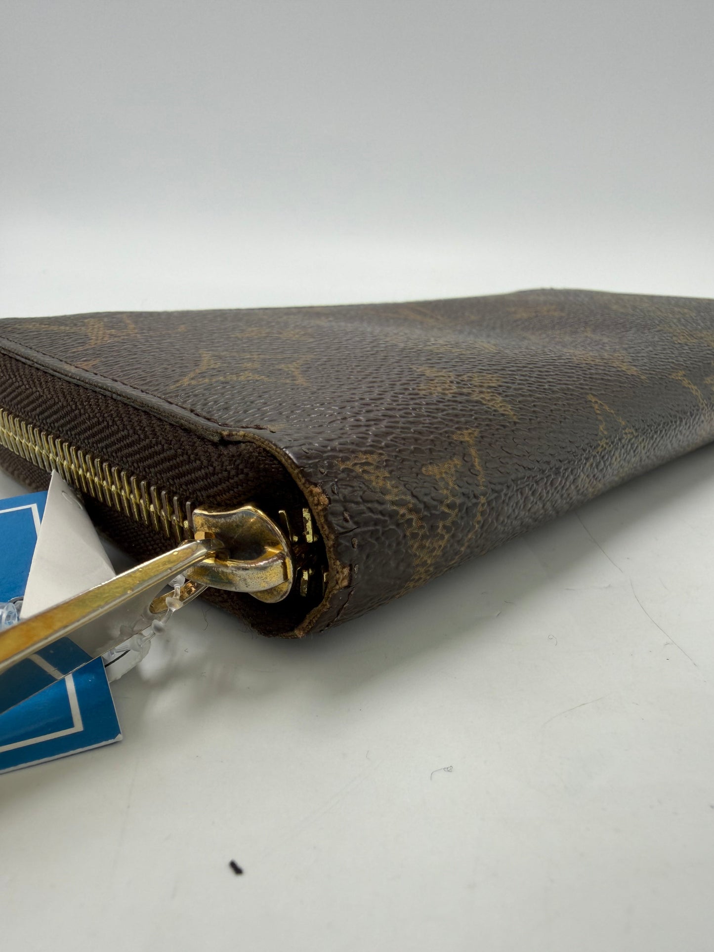 Louis Vuitton Zippy Luxury Wallet