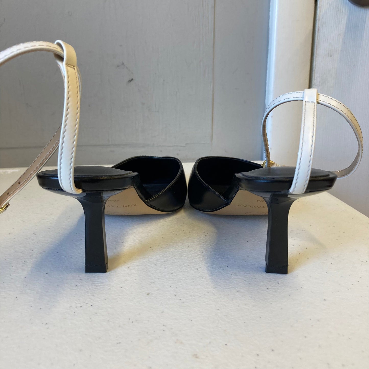 Shoes Heels Kitten By Ann Taylor In Black & White, Size:6.5