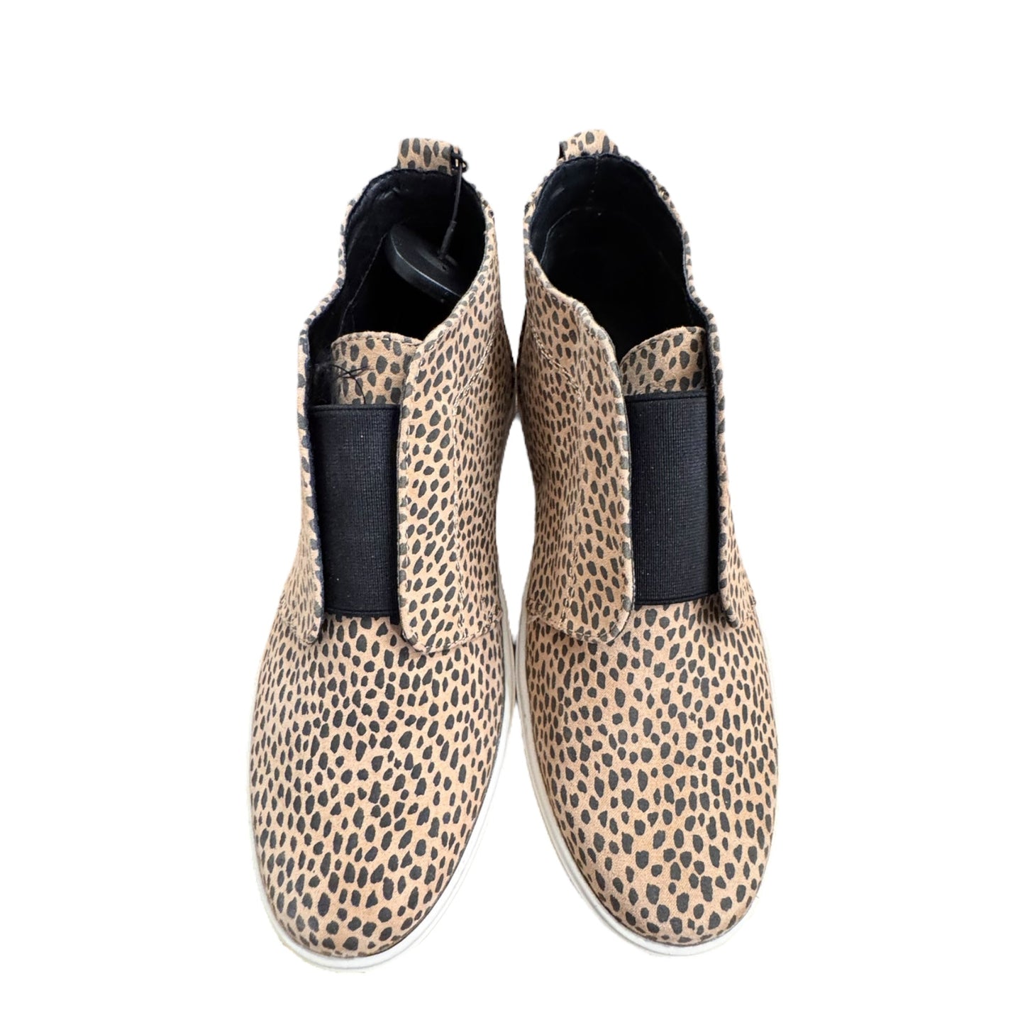Shoes Athletic By Universal Thread In Animal Print, Size:8