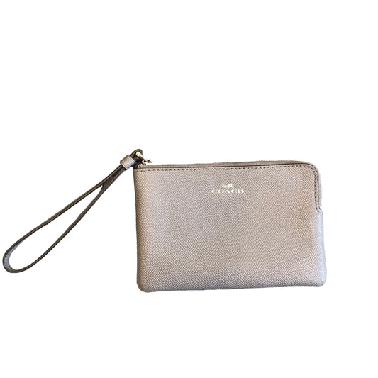 GREY WRISTLET DESIGNER by COACH Size:SMALL