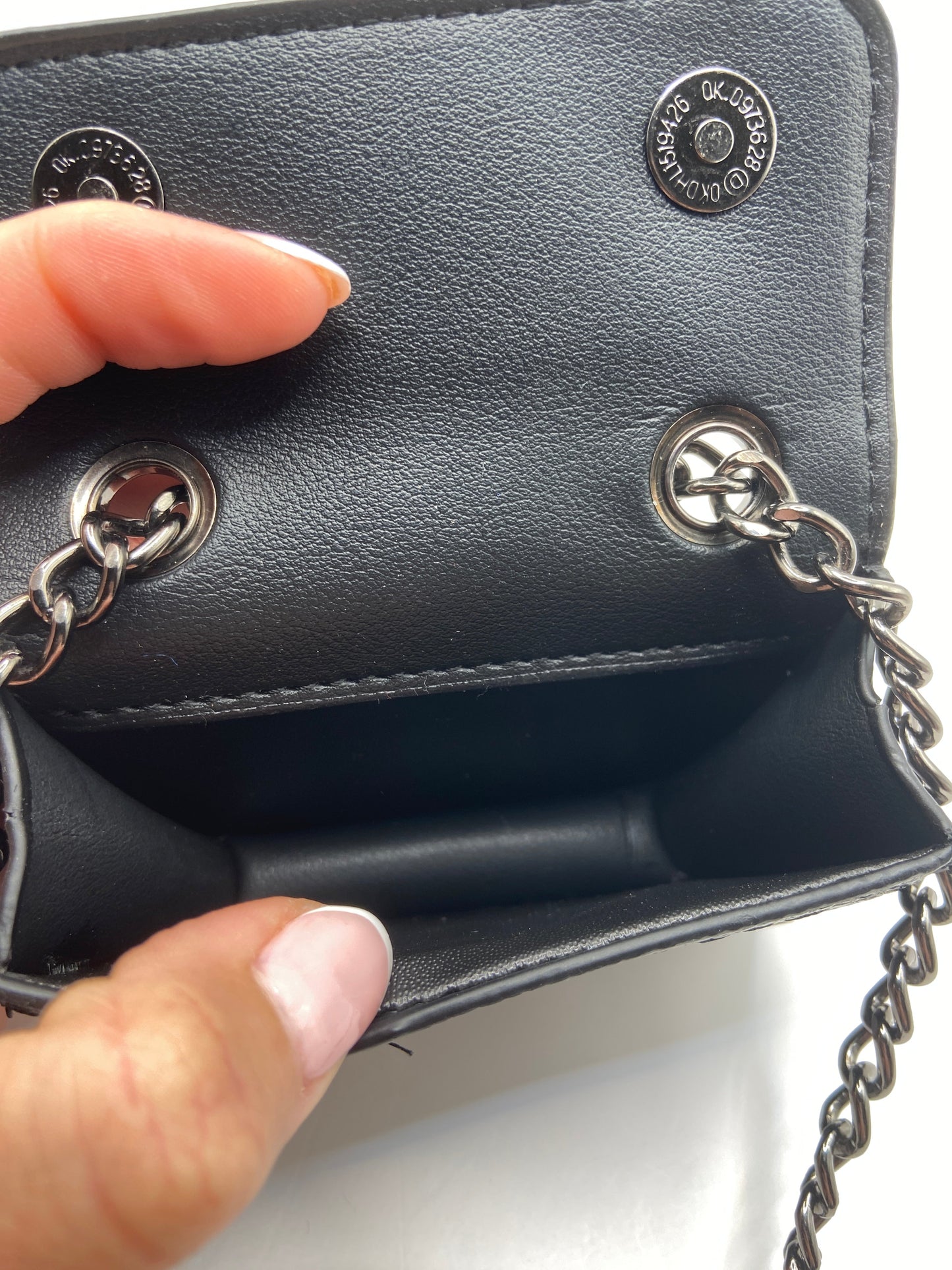 Crossbody Designer By Kurt Geiger London, Size: Small