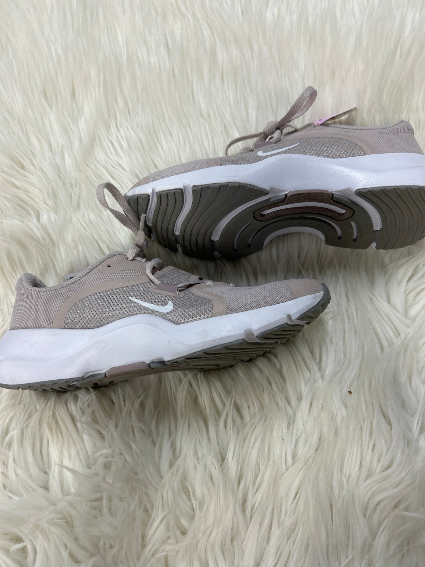 Shoes Athletic By Nike In Cream, Size:7