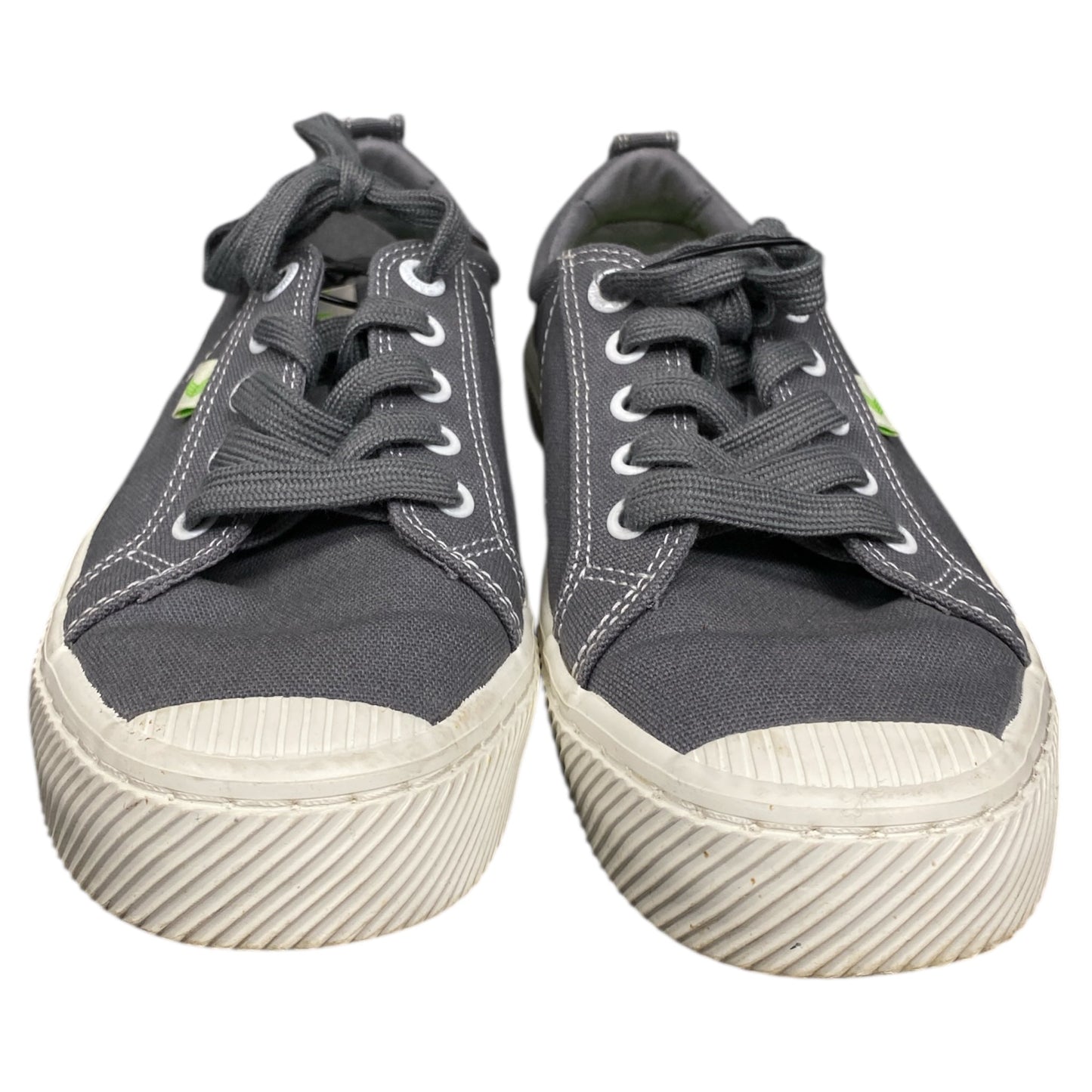 Shoes Sneakers By Cariuma In Grey, Size:8