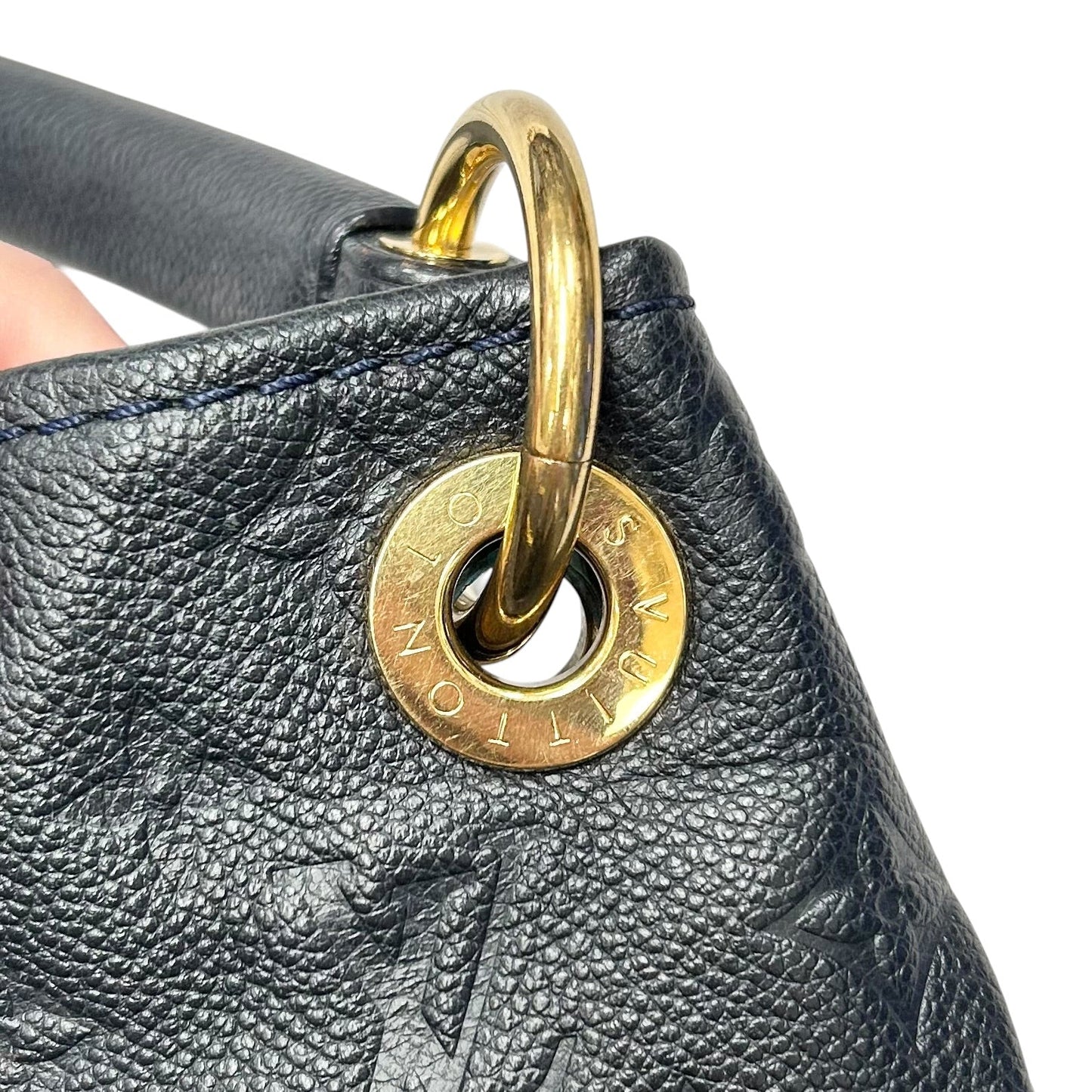 Handbag Luxury Designer By Louis Vuitton, Size: Medium