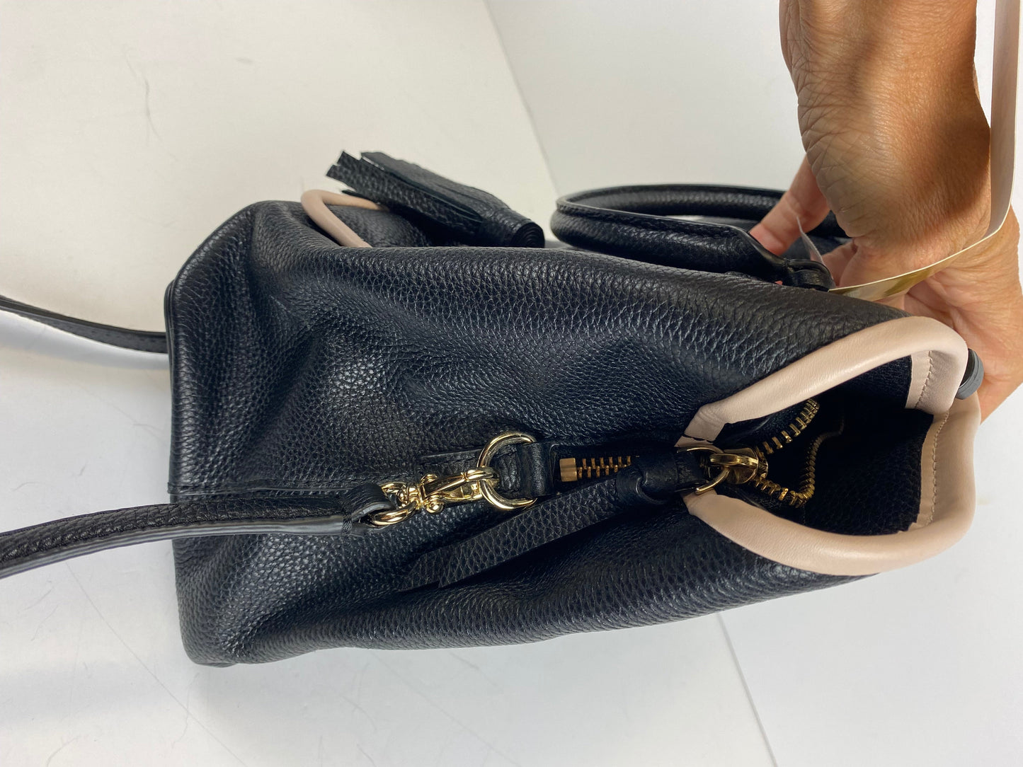 Crossbody Designer By Kate Spade, Size: Medium