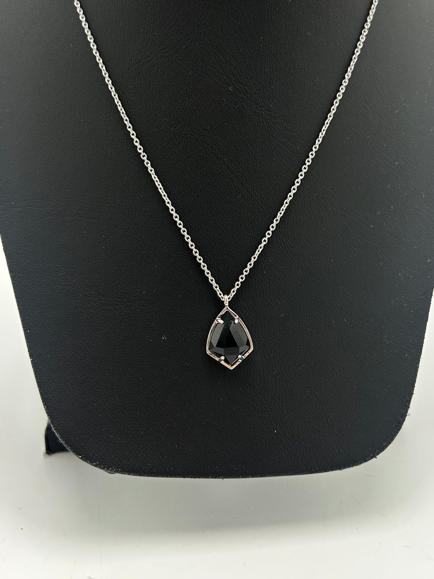 Necklace Designer By Kendra Scott