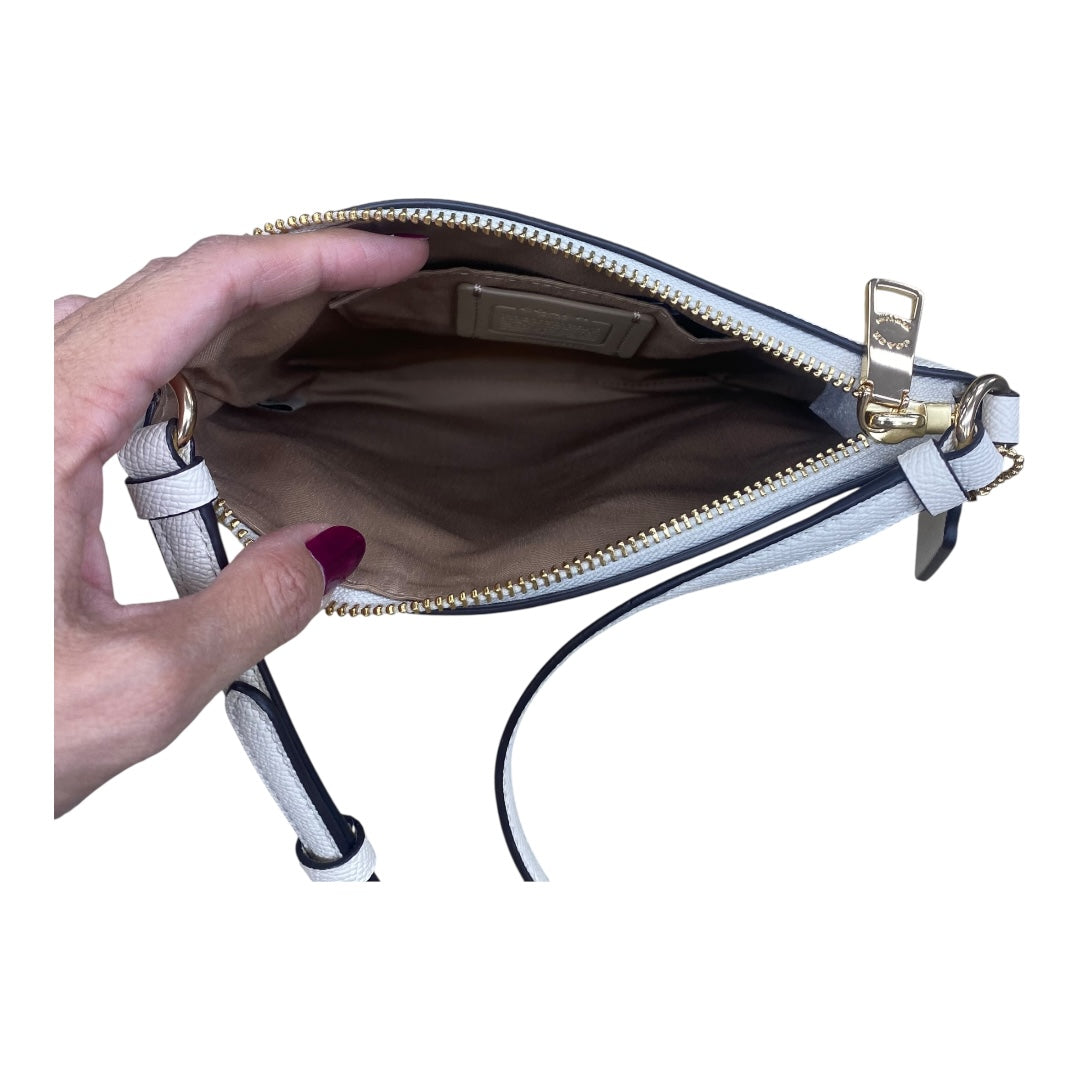 Handbag Designer By Coach In White, Size:Large