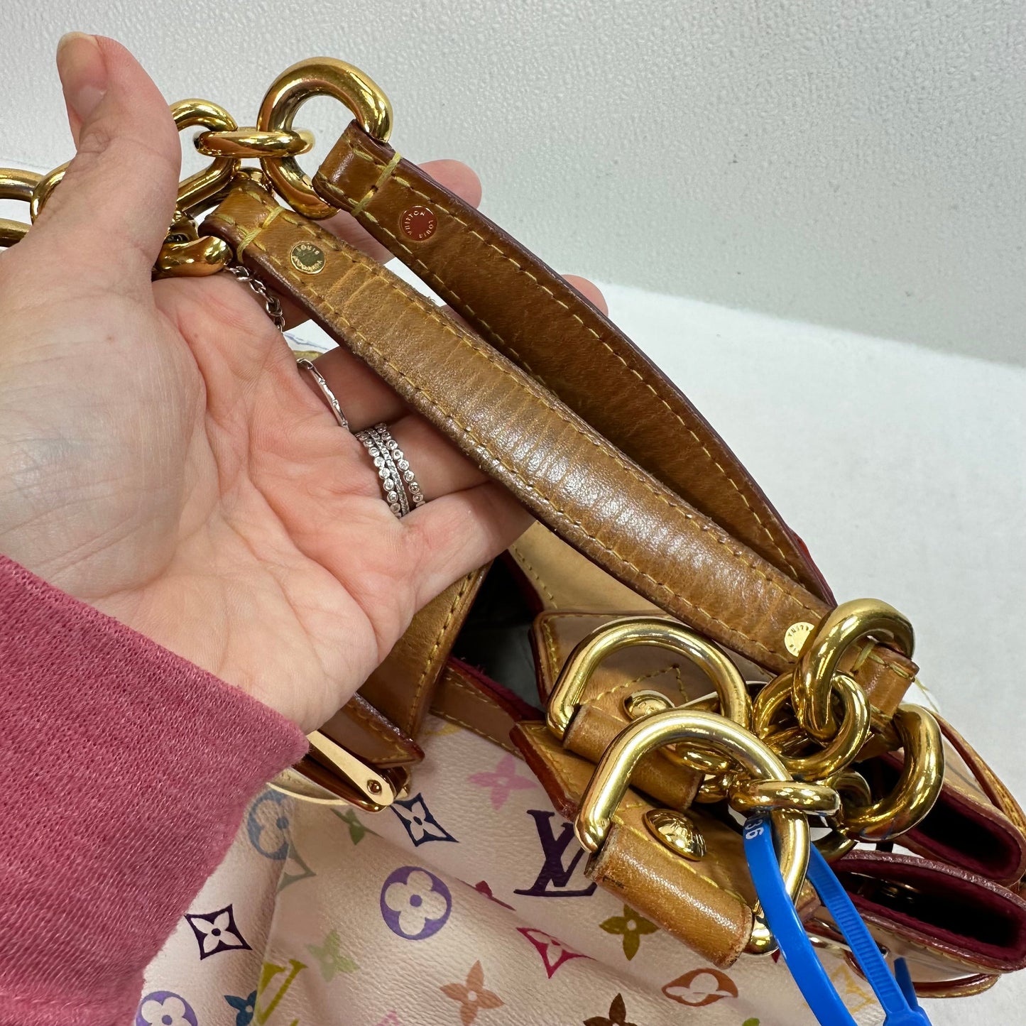 Handbag Luxury Designer By Louis Vuitton, Size: Large