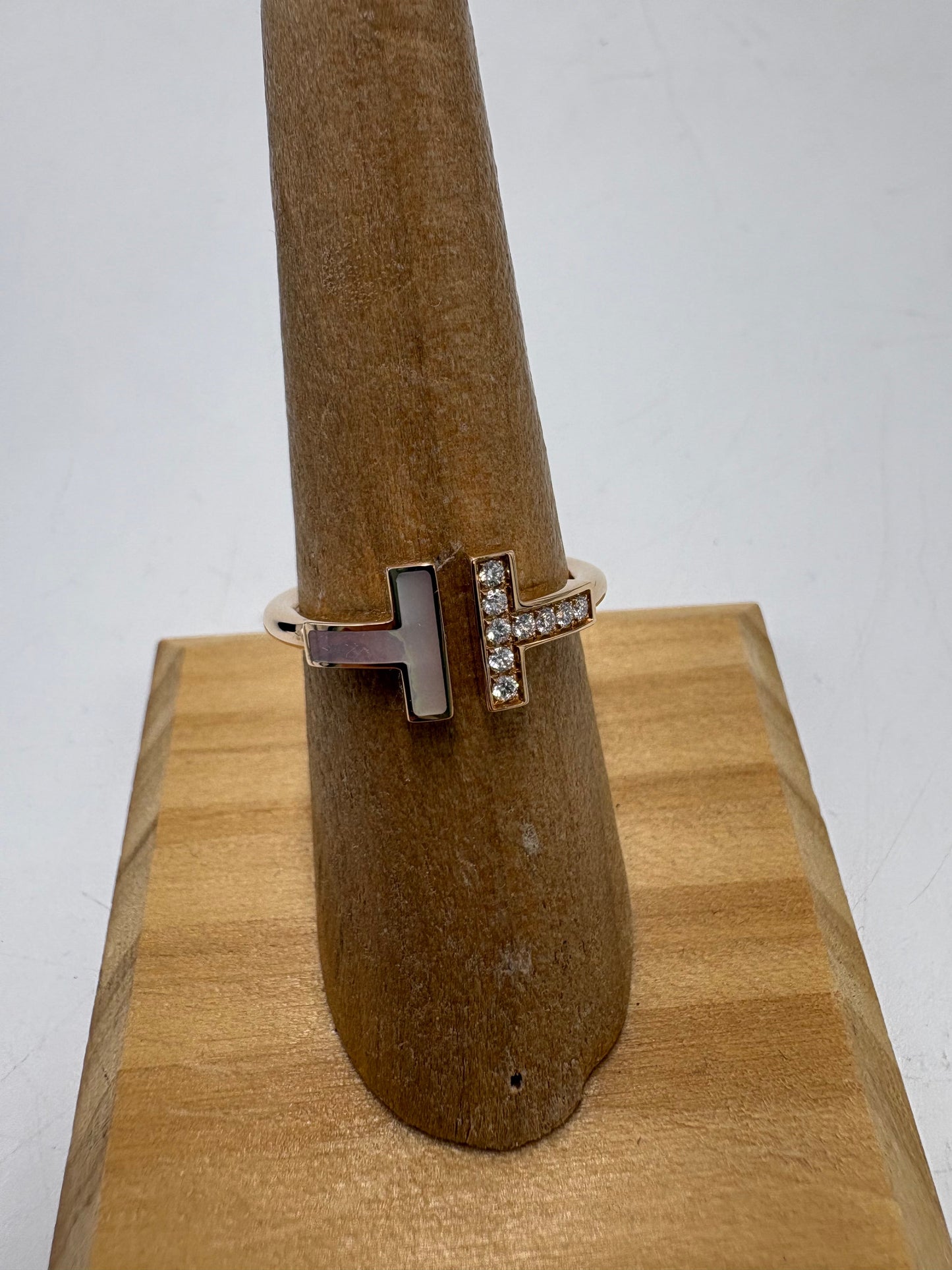 Tiffany & Company 18K Rose Gold T Wire Luxury Ring, Size: 7