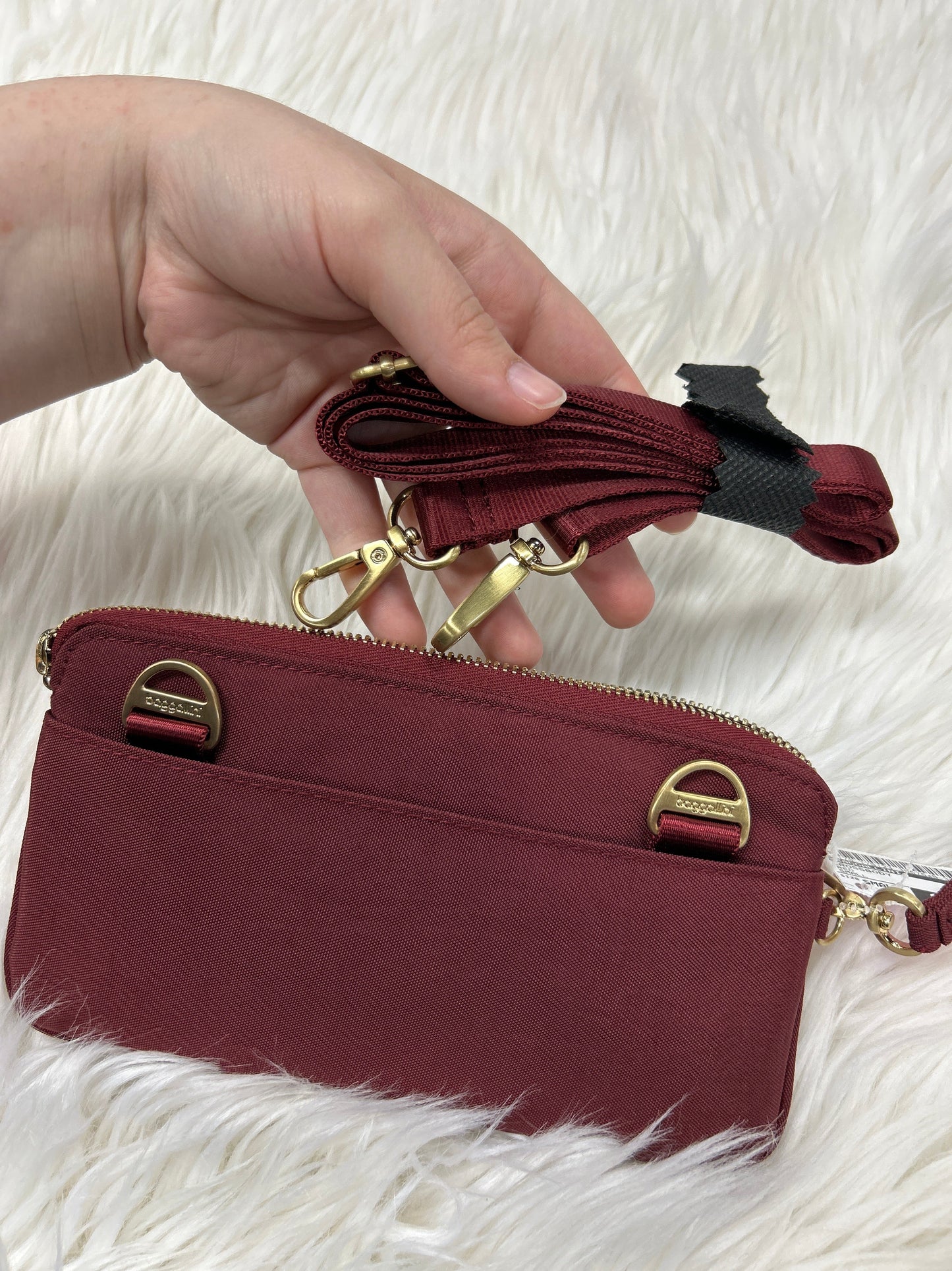 Crossbody By Baggallini In Red, Size:Small