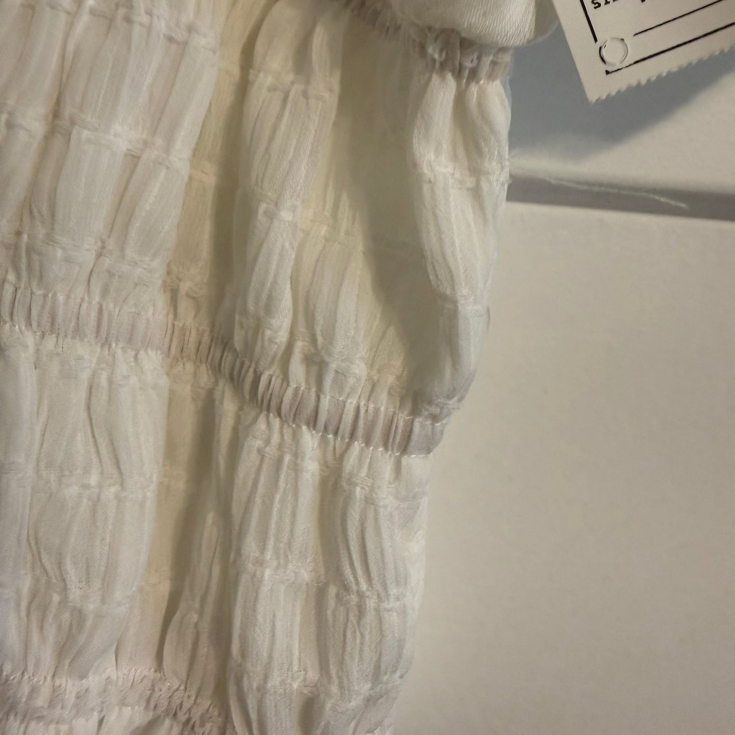 Blouse Short Sleeve By Lulus In White, Size: M