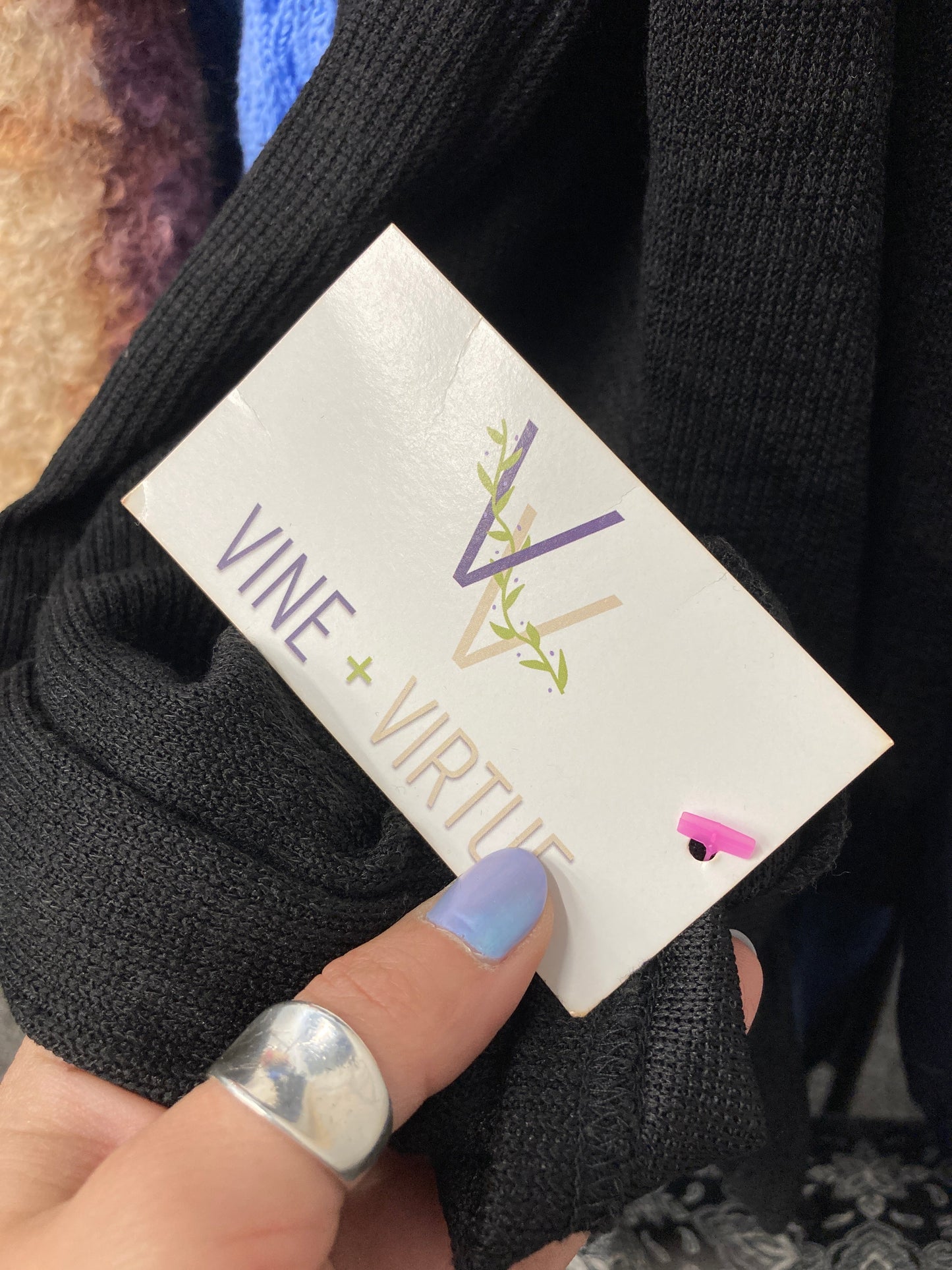 Dress Casual Short By Vine & Virtue In Black, Size:M