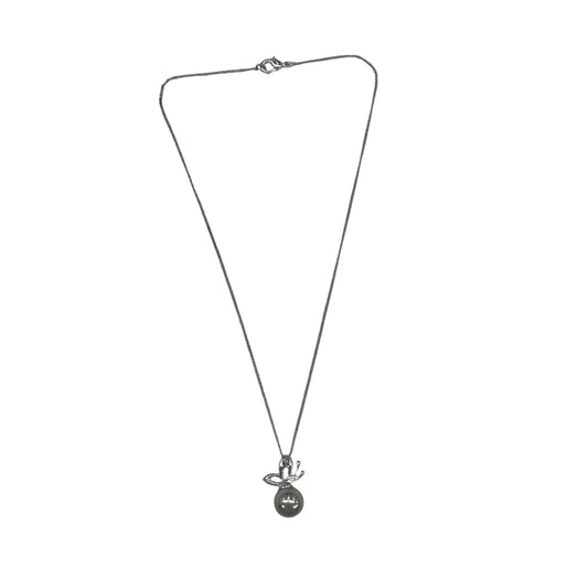 Necklace Charm By Clothes Mentor In Silver