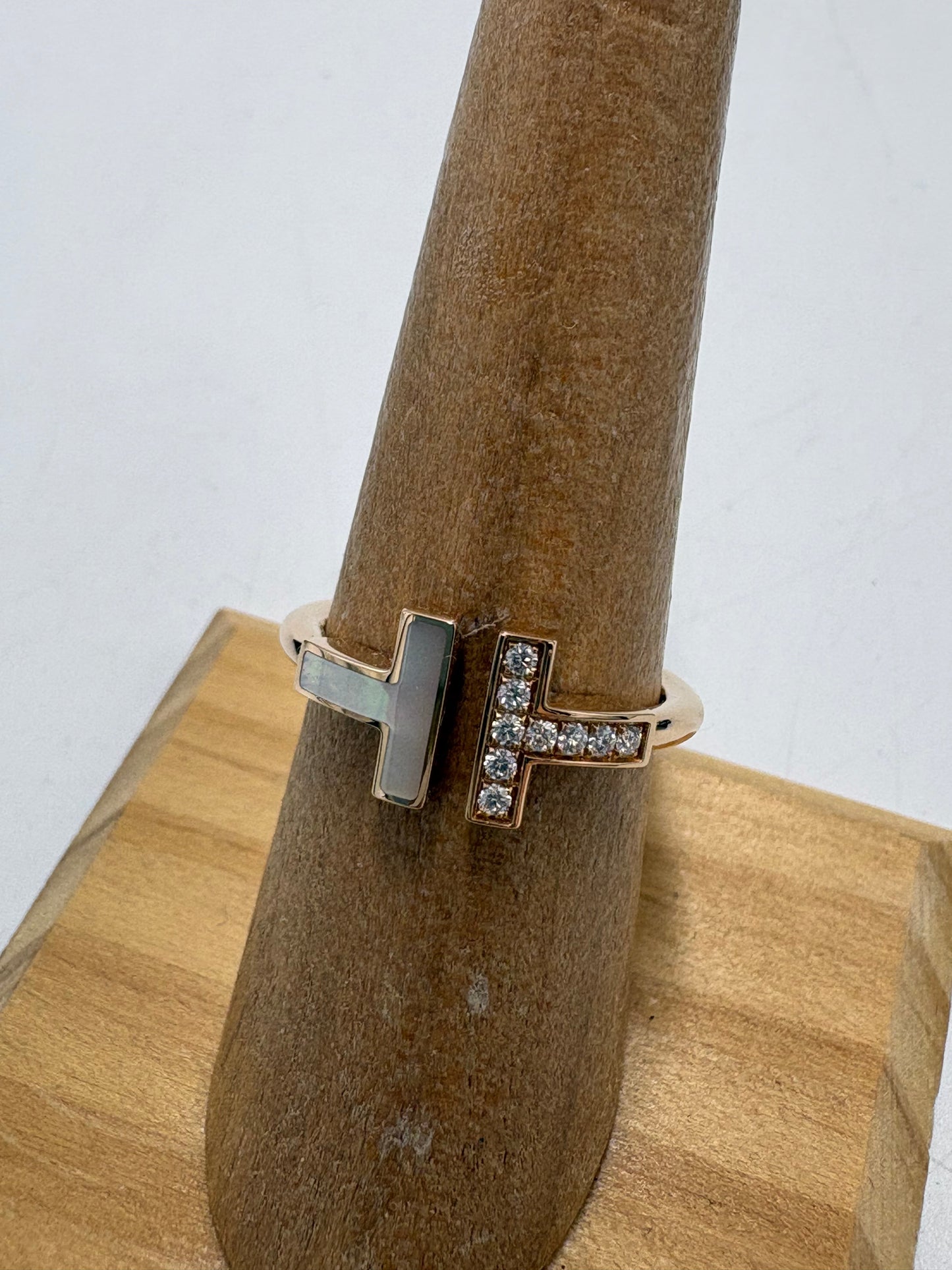 Tiffany & Company 18K Rose Gold T Wire Luxury Ring, Size: 7