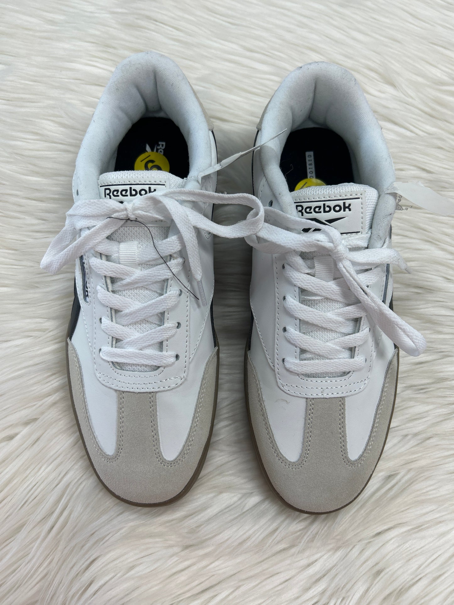 Shoes Sneakers By Reebok In Cream, Size:9