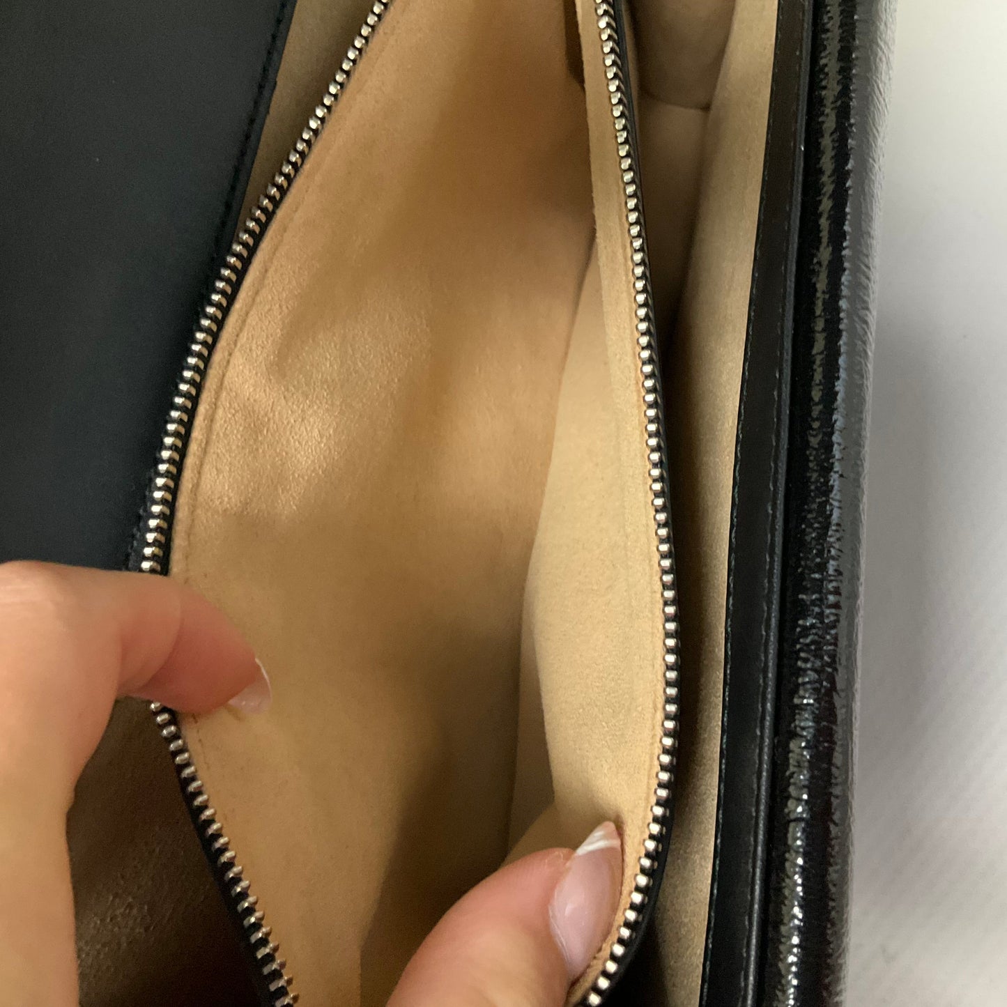 Handbag Luxury Designer By Gucci, Size: Small
