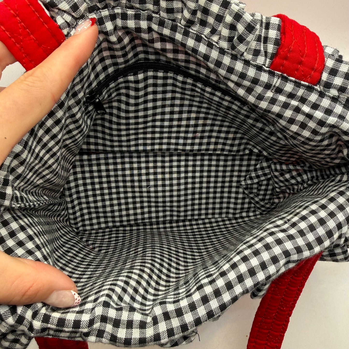 Handbag By Clothes Mentor, Size: Medium