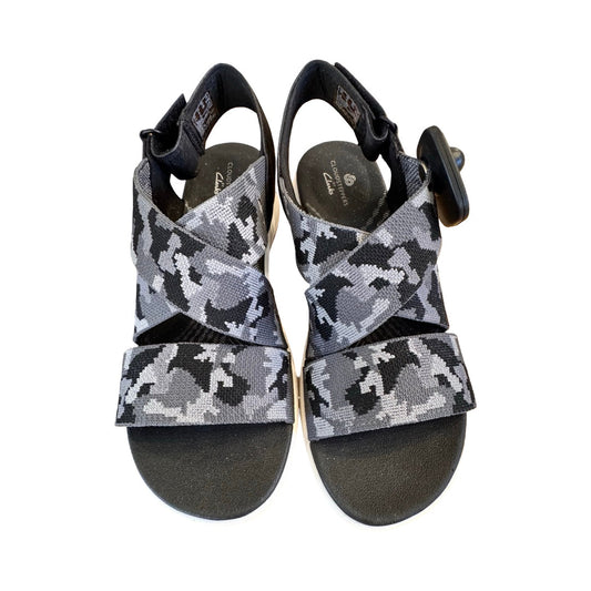 Sandals Flats By Clarks In Black, Size:8