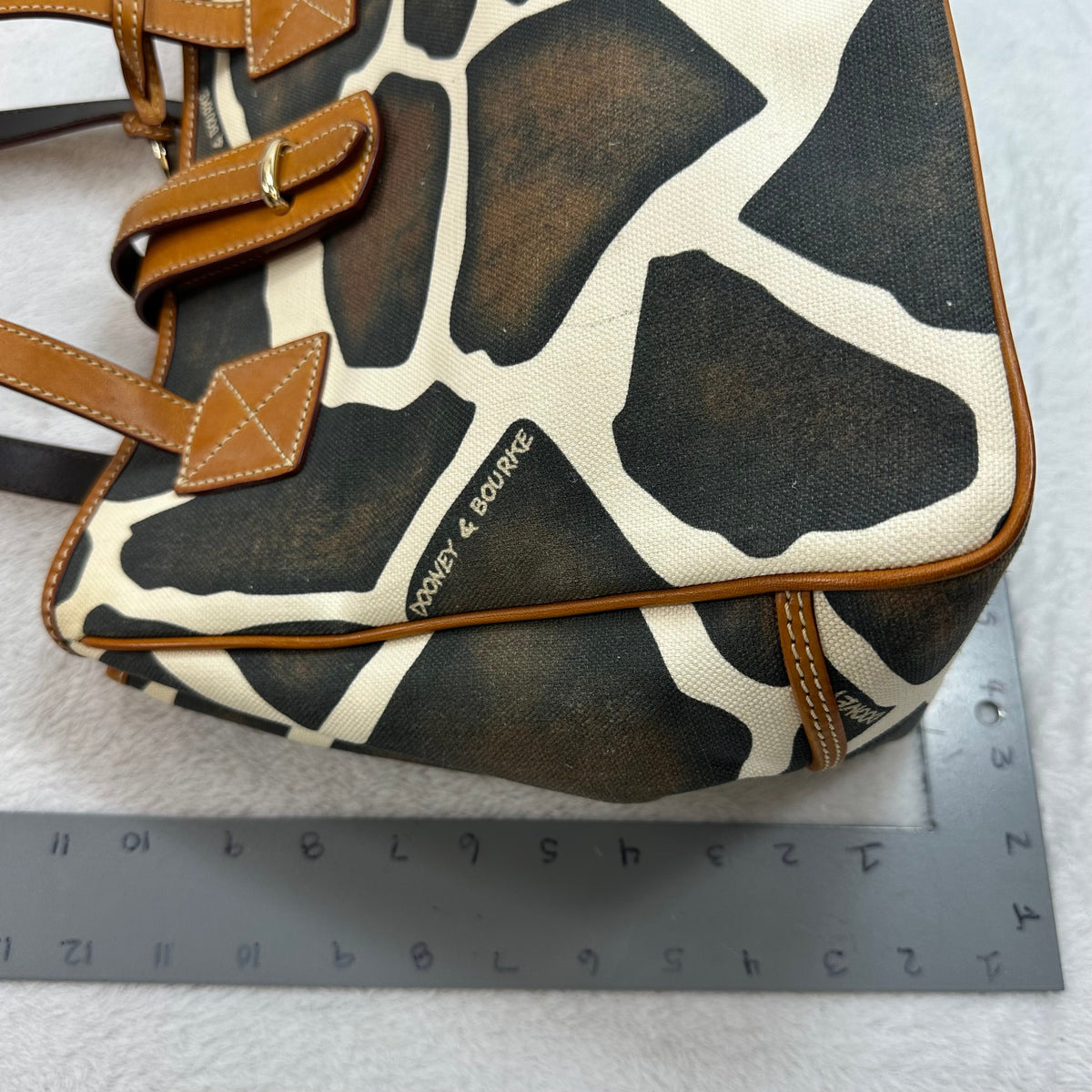 Handbag Designer By Dooney And Bourke, Size: Medium