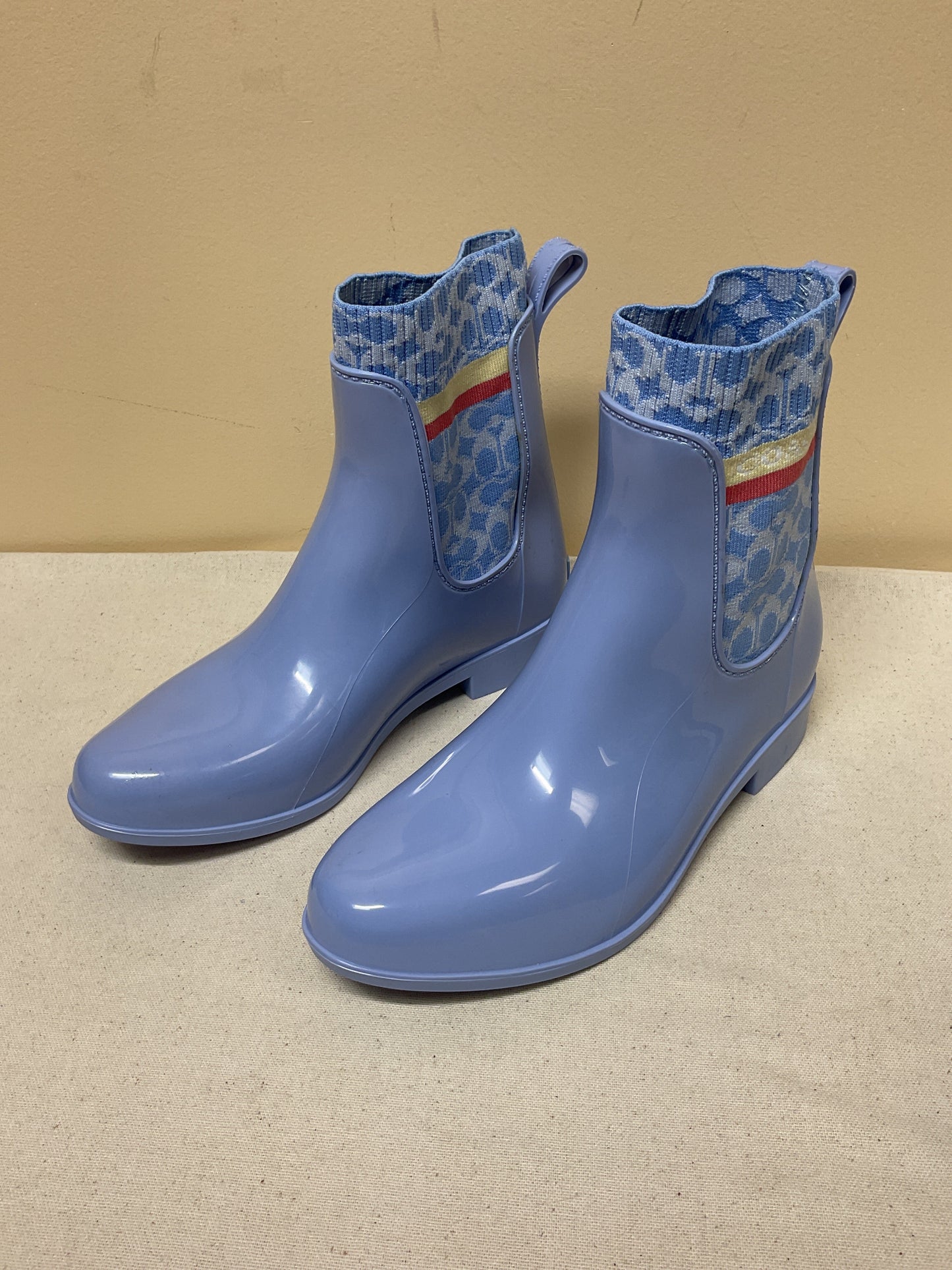 Boots Designer By Coach In Purple, Size:6