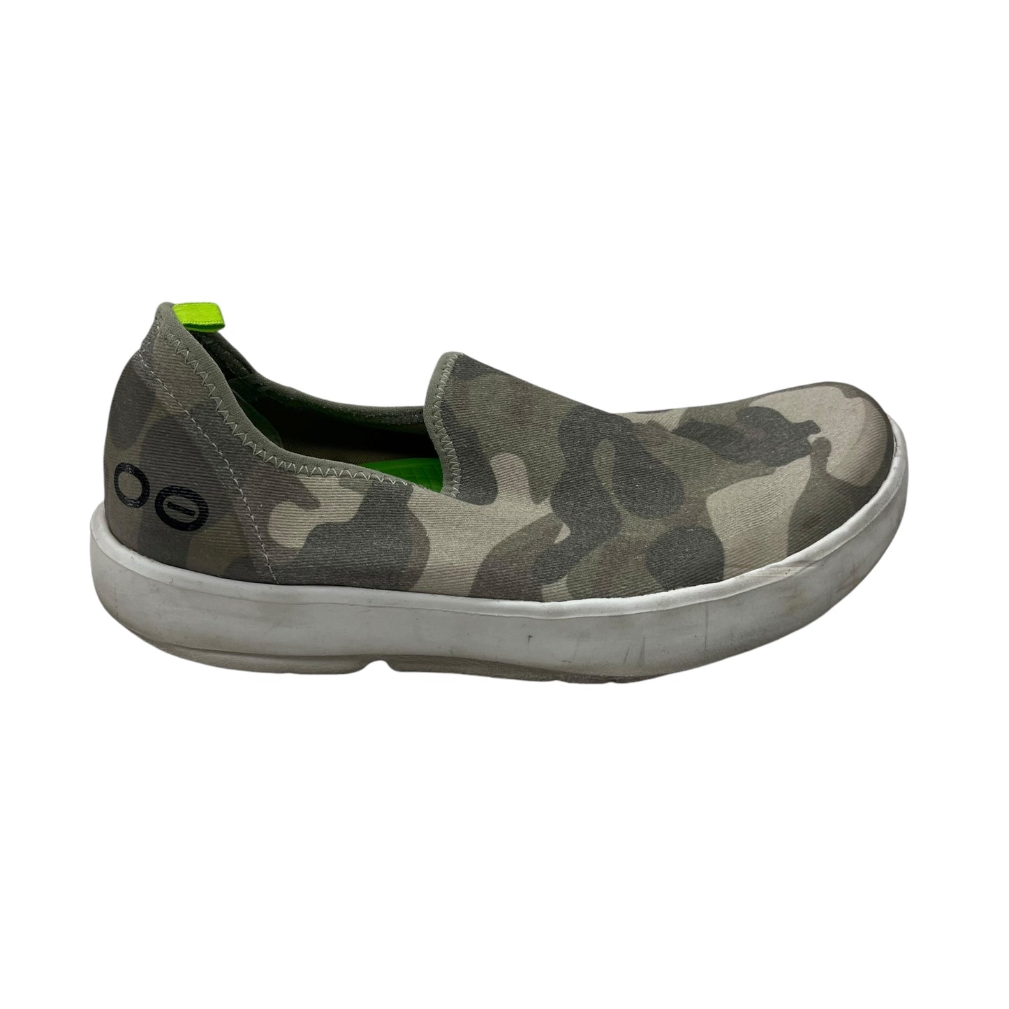 SHOES FLATS By OOFOS In CAMOUFLAGE PRINT, Size:9