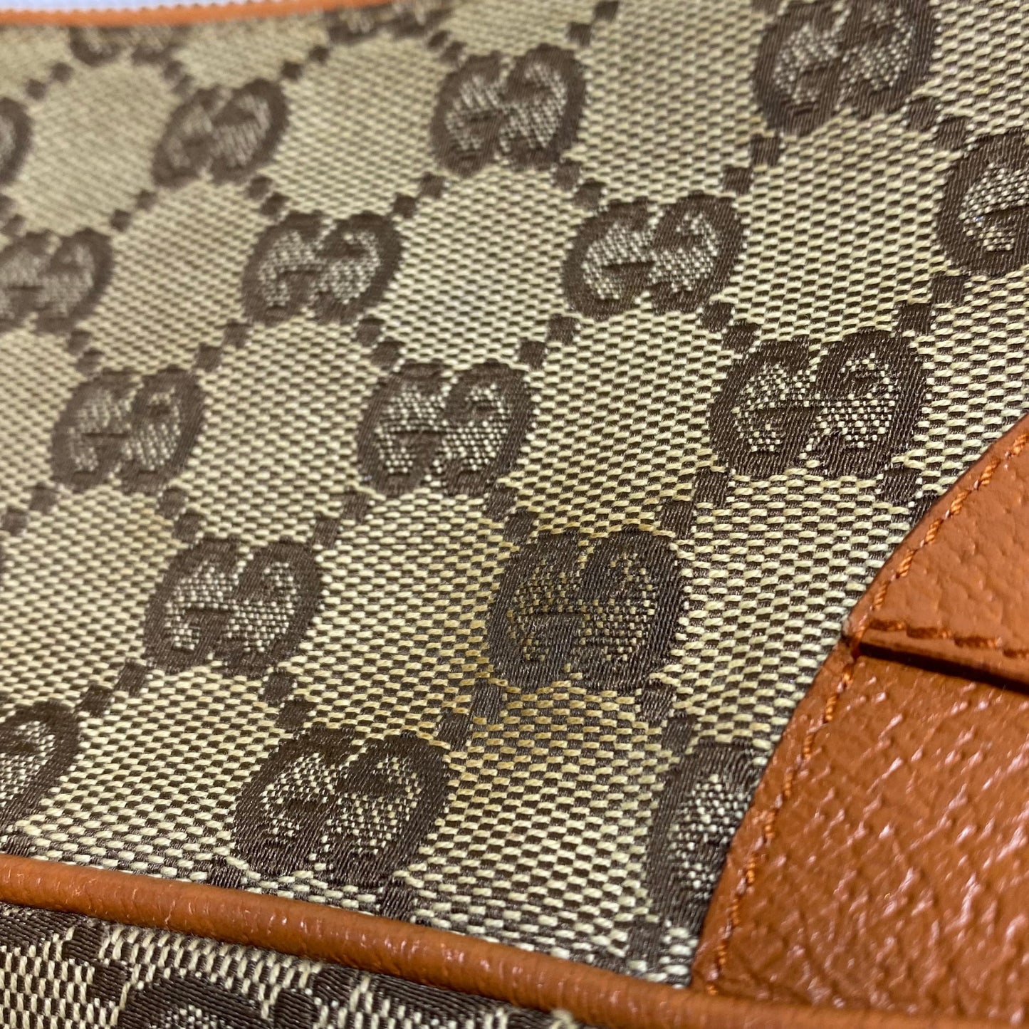 Handbag Luxury Designer By Gucci, Size: Small