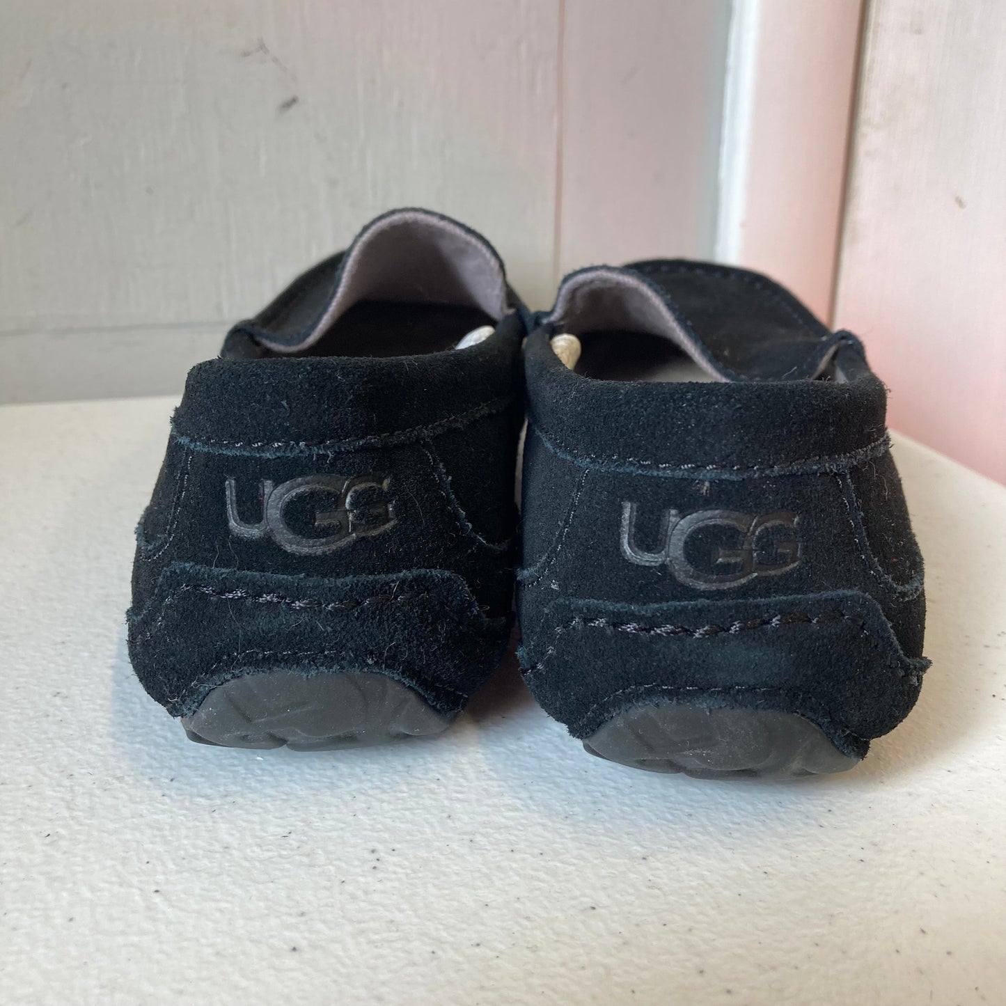 Slippers Designer By Ugg In Black, Size:7