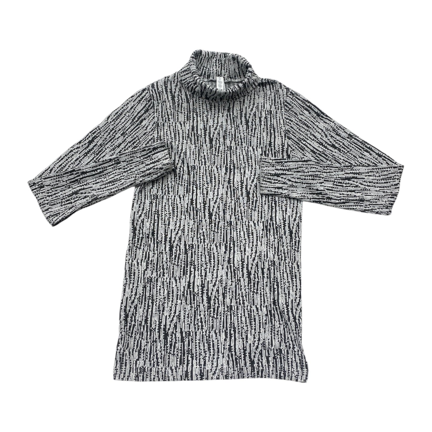 Athletic Top Ls Collar By Athleta In Black & White, Size:S