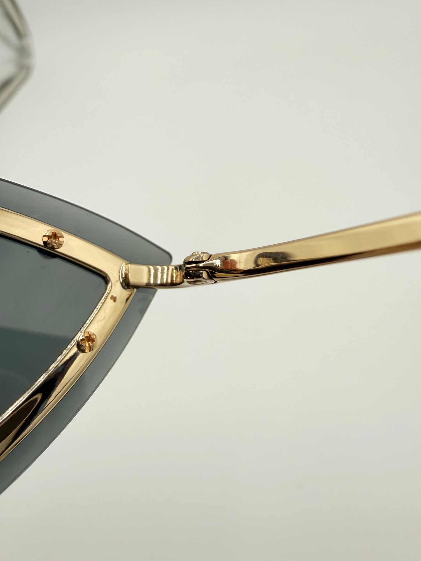 Sunglasses Designer By Valentino-mario
