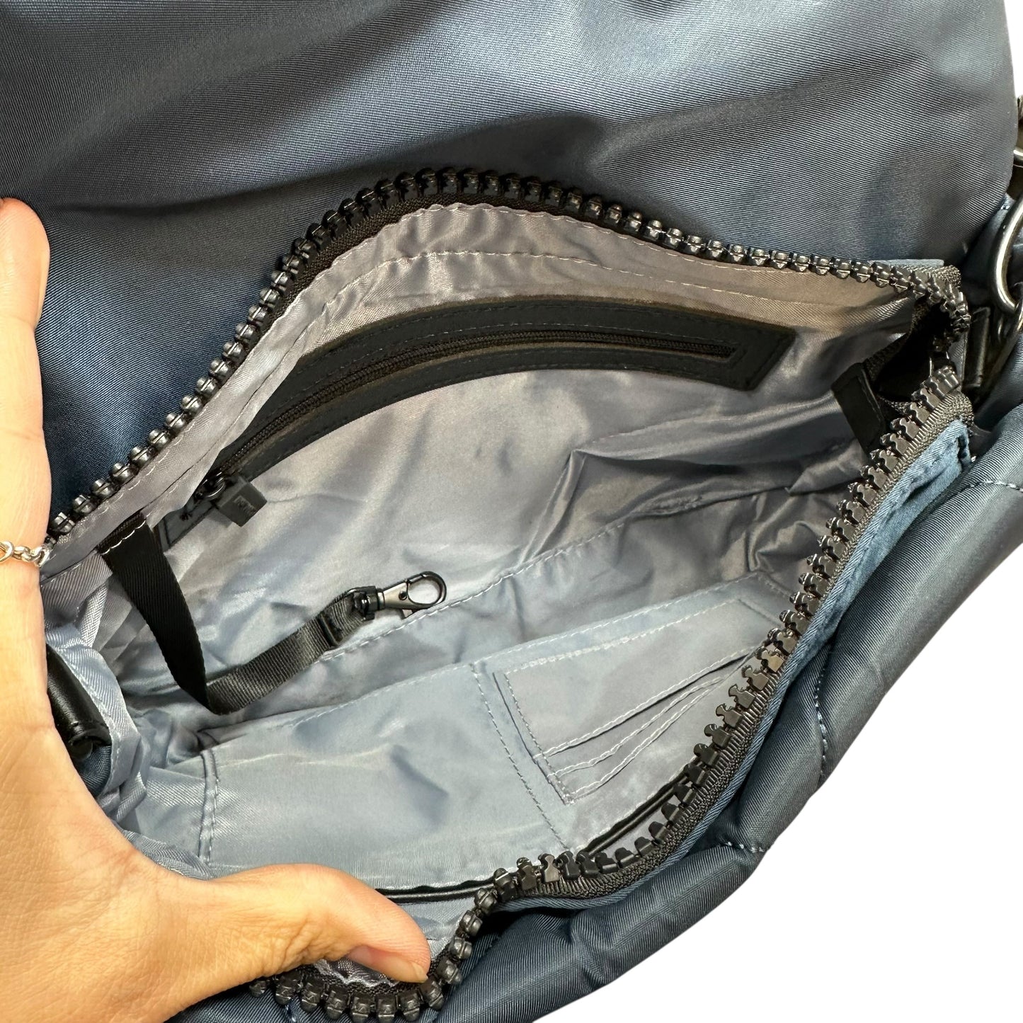 Shawn Killinger X Ihkwip Knotted Shoulder Bag With Two Straps By Ihkwip, Size: Medium