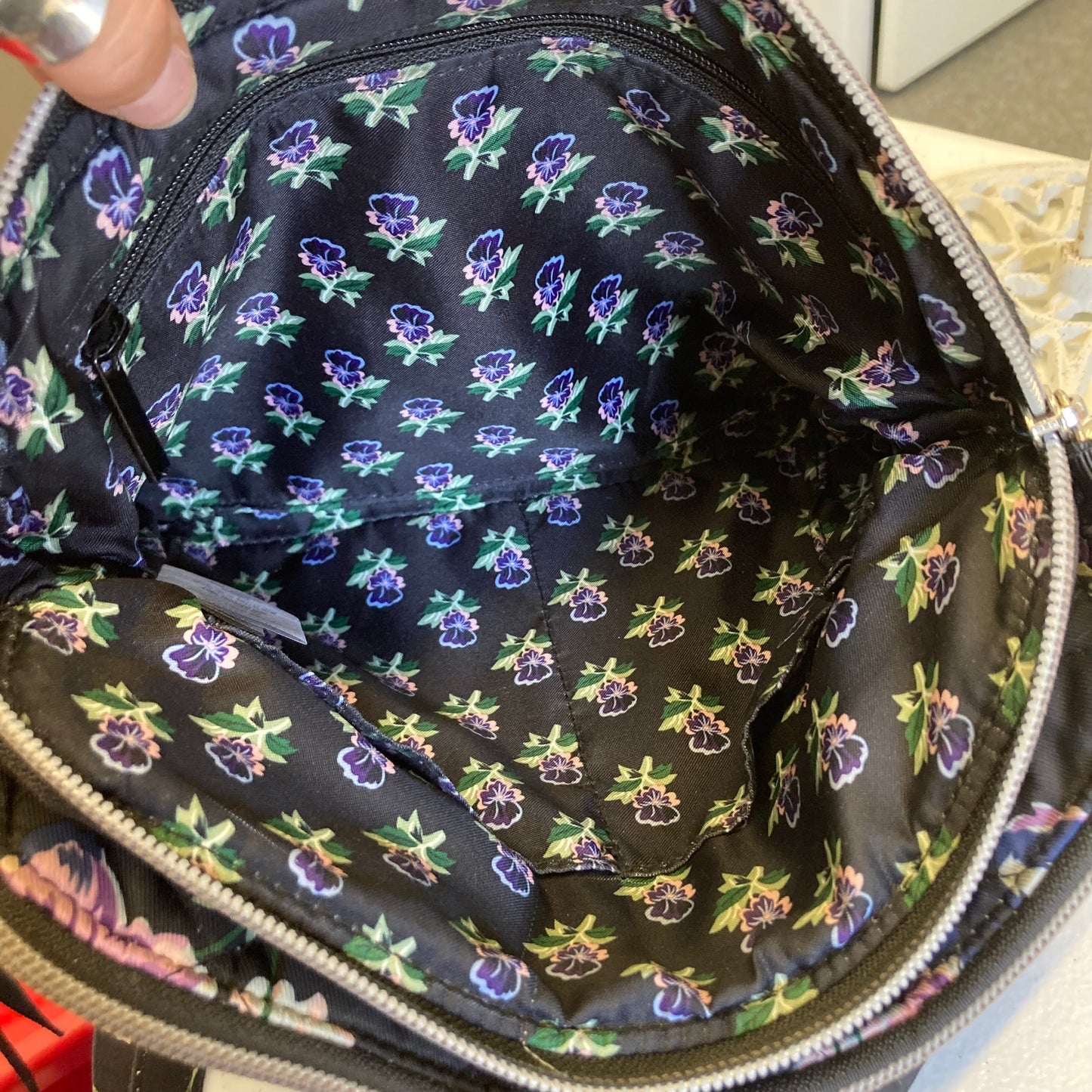 Crossbody By Vera Bradley In Floral Print, Size:Medium