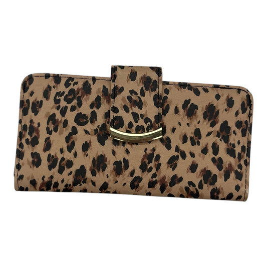 Wallet By Clothes Mentor In Leopard Print, Size:Medium