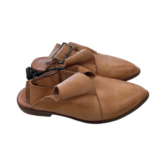 Boots Ankle Flats By Free People In Brown, Size:7.5