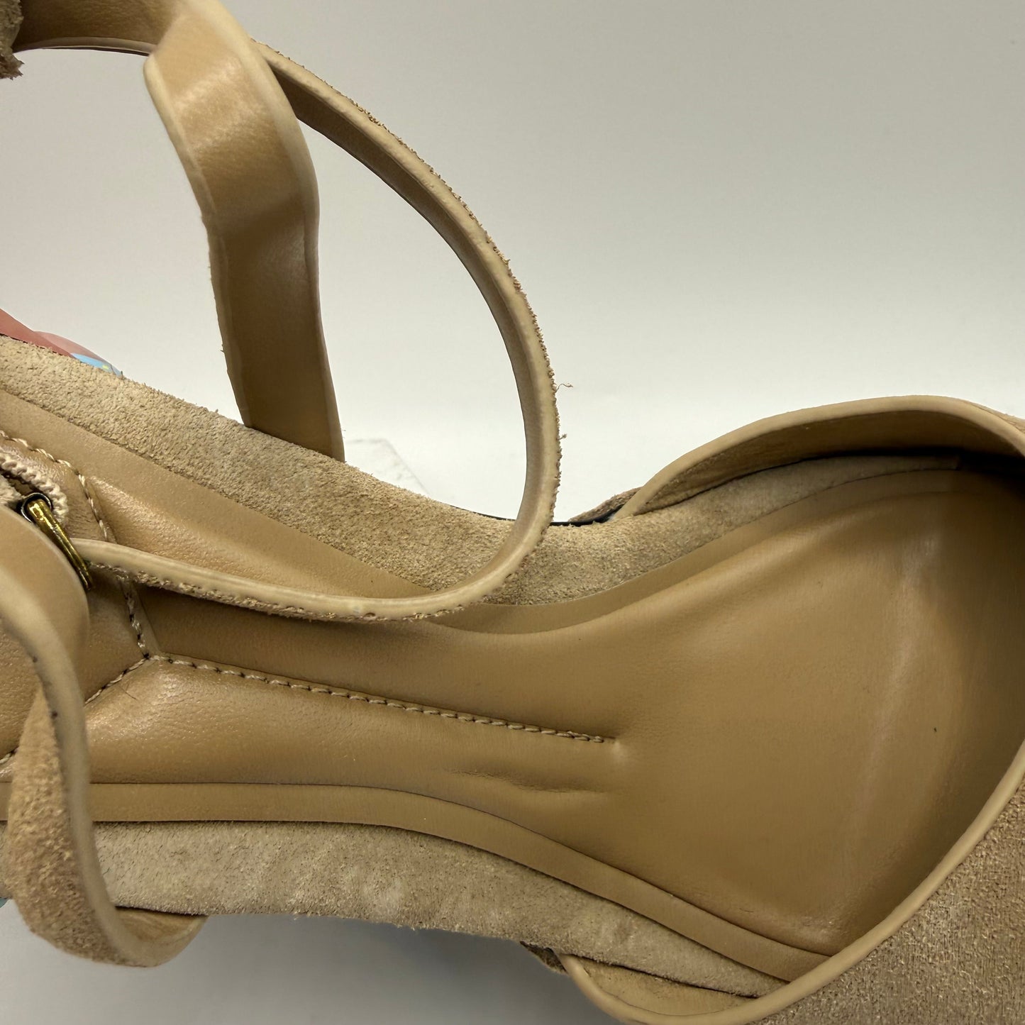 Shoes Heels Wedge By Zara In Tan, Size: 10