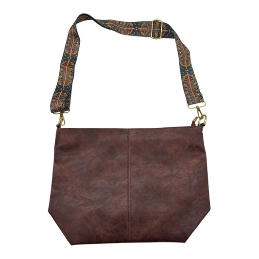 Crossbody By Clothes Mentor In Brown, Size:Medium