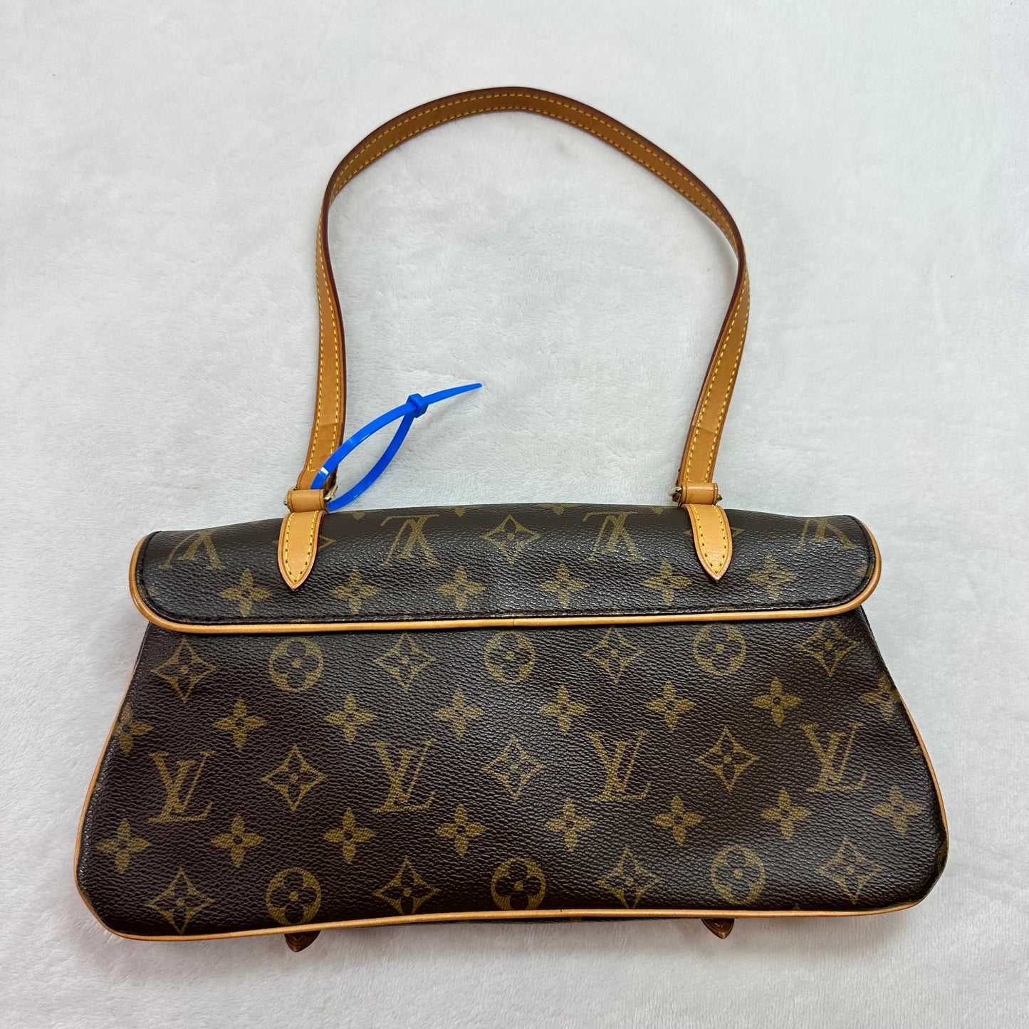 MARELLE Handbag Luxury Designer By Louis Vuitton, Size: Small