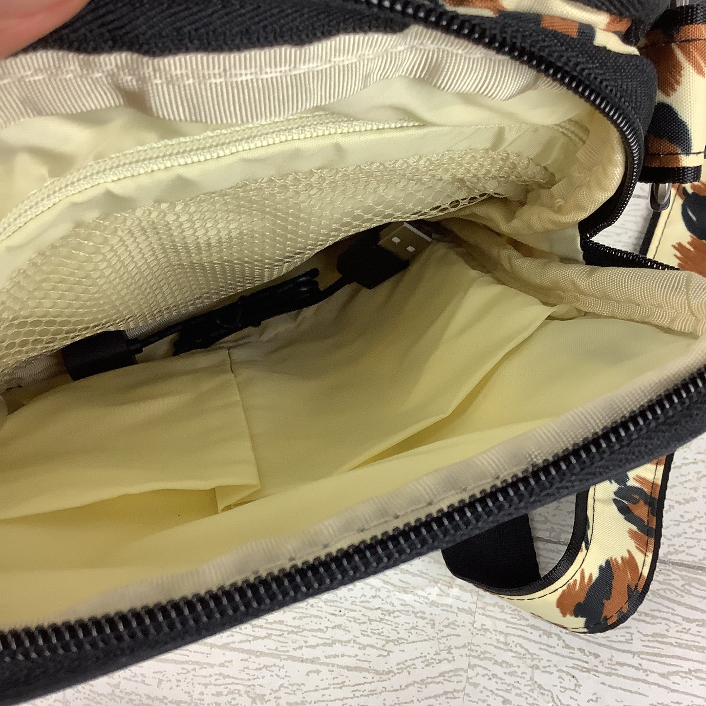 Crossbody By Travelon, Size: Medium