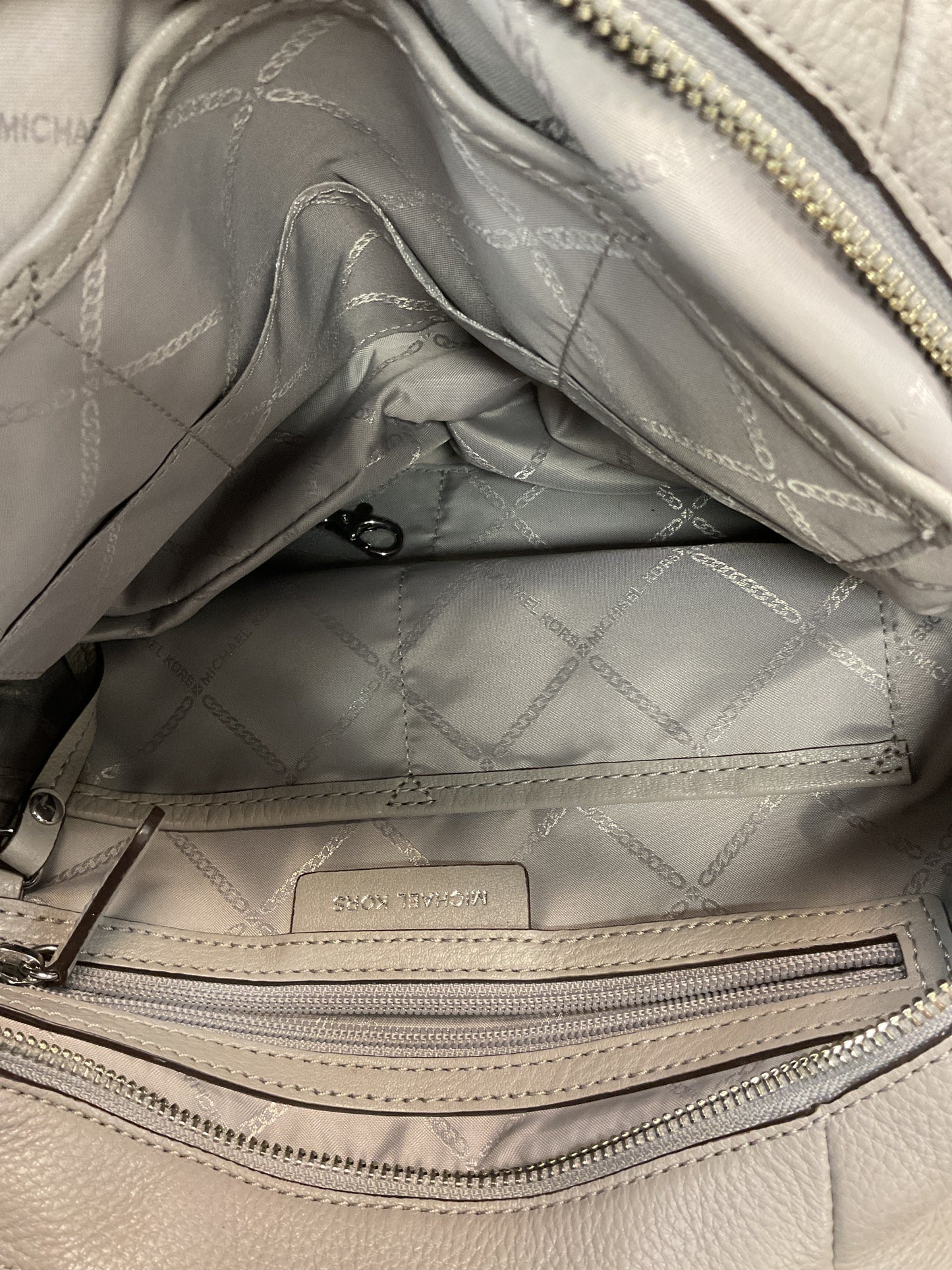 Handbag Designer By Michael Kors In Grey, Size:Medium