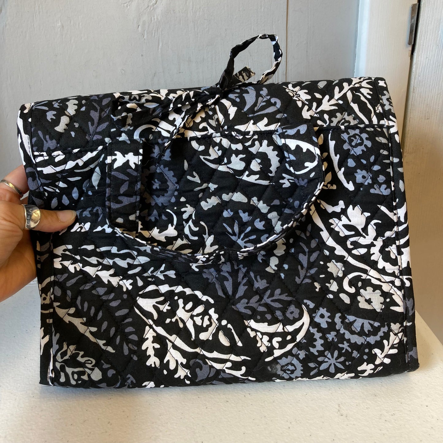 Travel Organizer By Vera Bradley In Black & White