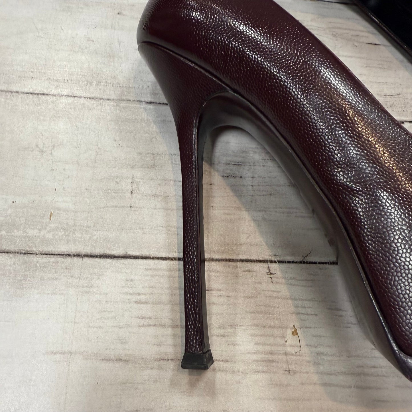 Shoes Luxury Designer By Yves Saint Laurent In Purple, Size: 10.5