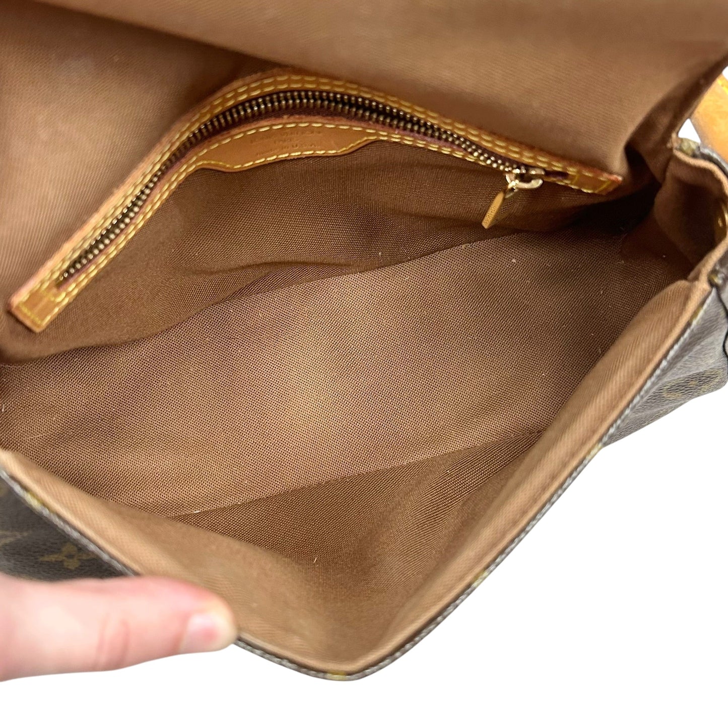 Handbag Luxury Designer By Louis Vuitton, Size: Small