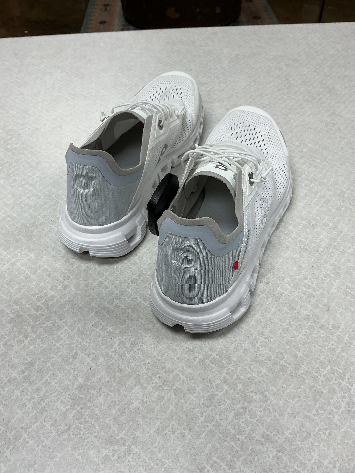 Shoes Sneakers By On Cloud In White, Size:7.5