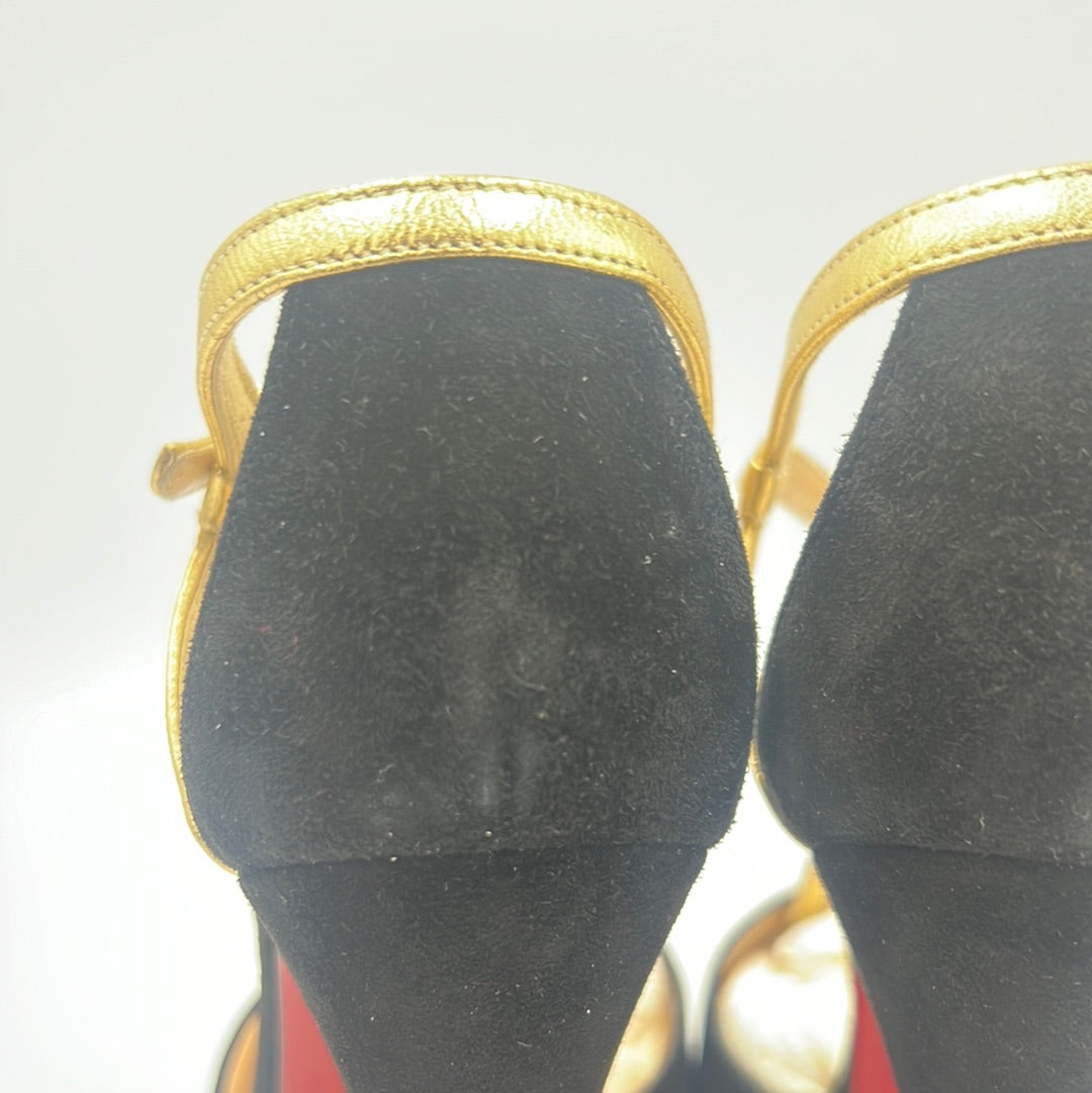 LIKE NEW! Christian Louboutin Glennalta Designer Peep Toes Size: 5